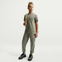 نايكي سبورتسوير