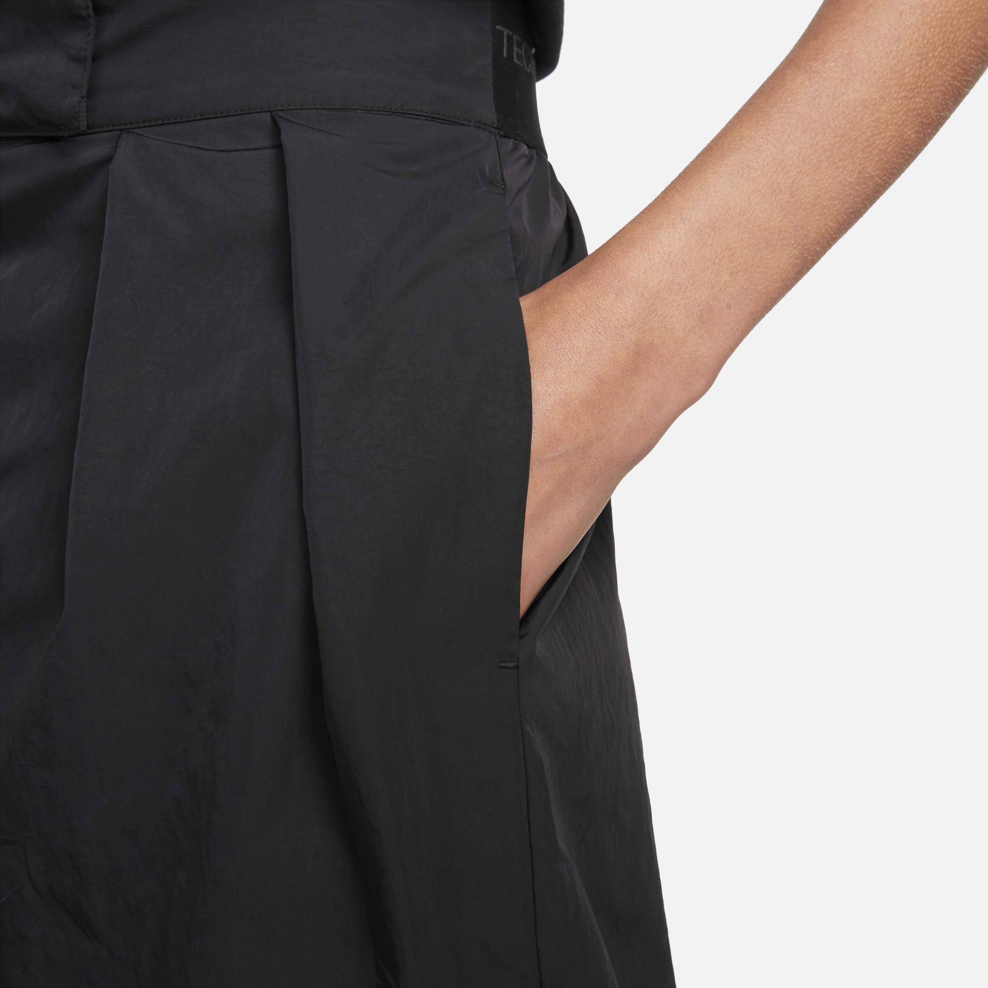 نايكي سبورتسوير تك باك image number 3