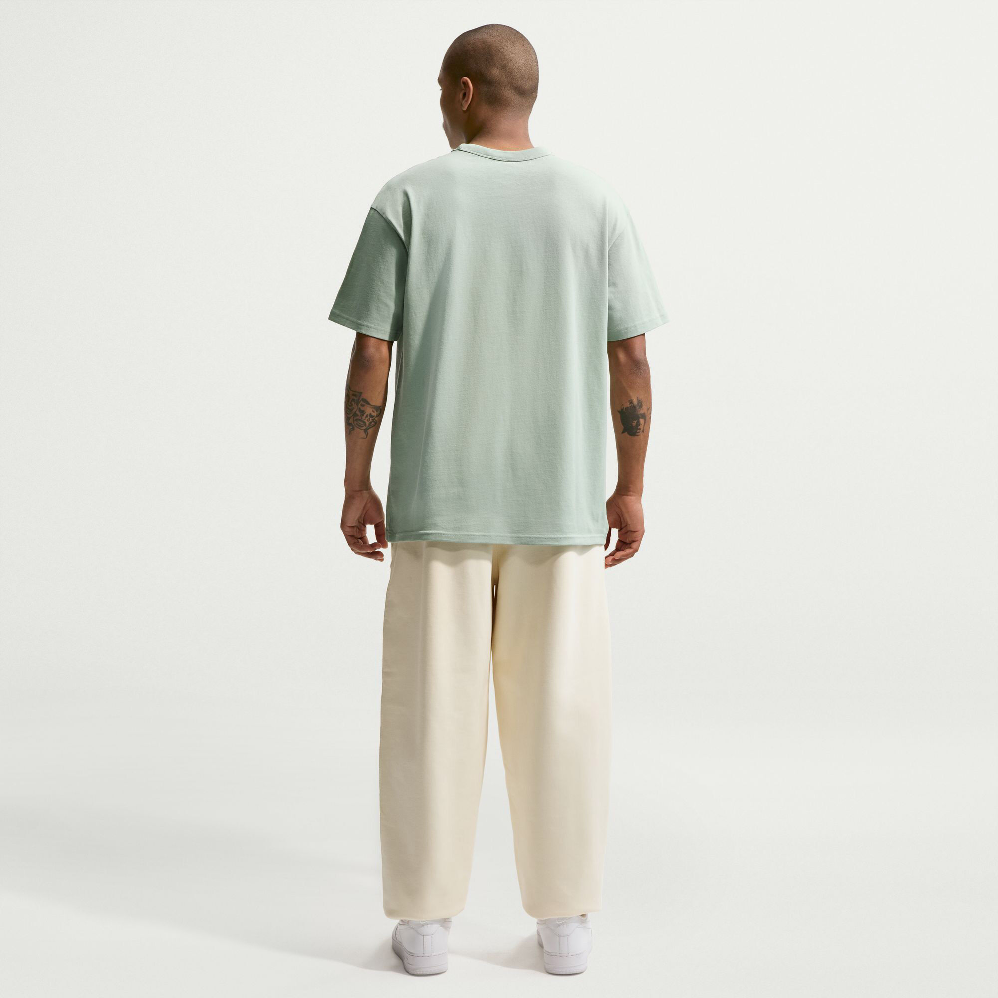 Nike Sportswear Premium Essentials image number 1