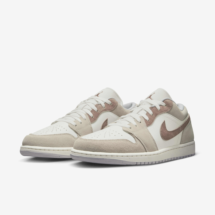 Air Jordan 1 Low SE image number 4 Air Jordan 1 Low SE image number 4