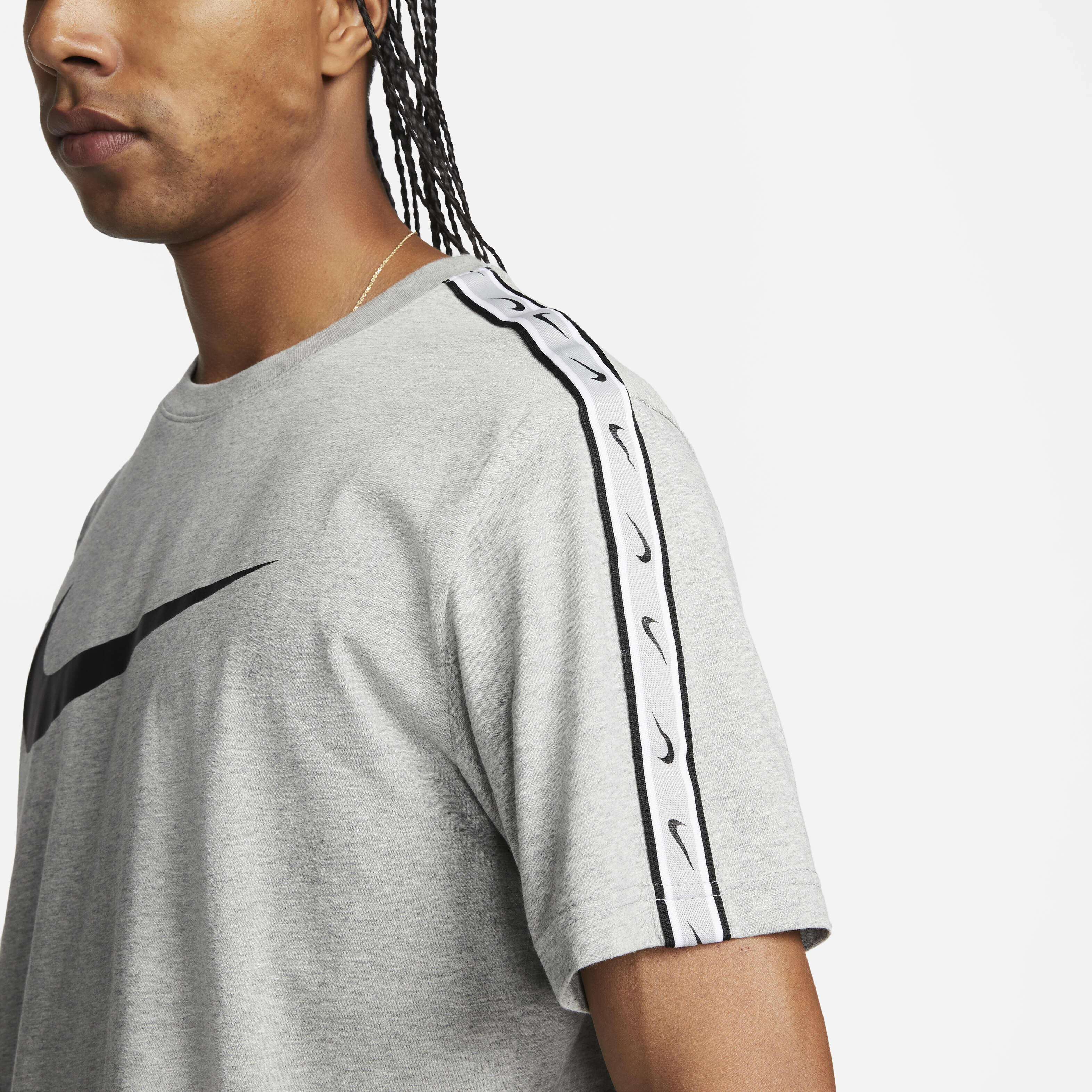 Nike Sportswear Repeat image number 3