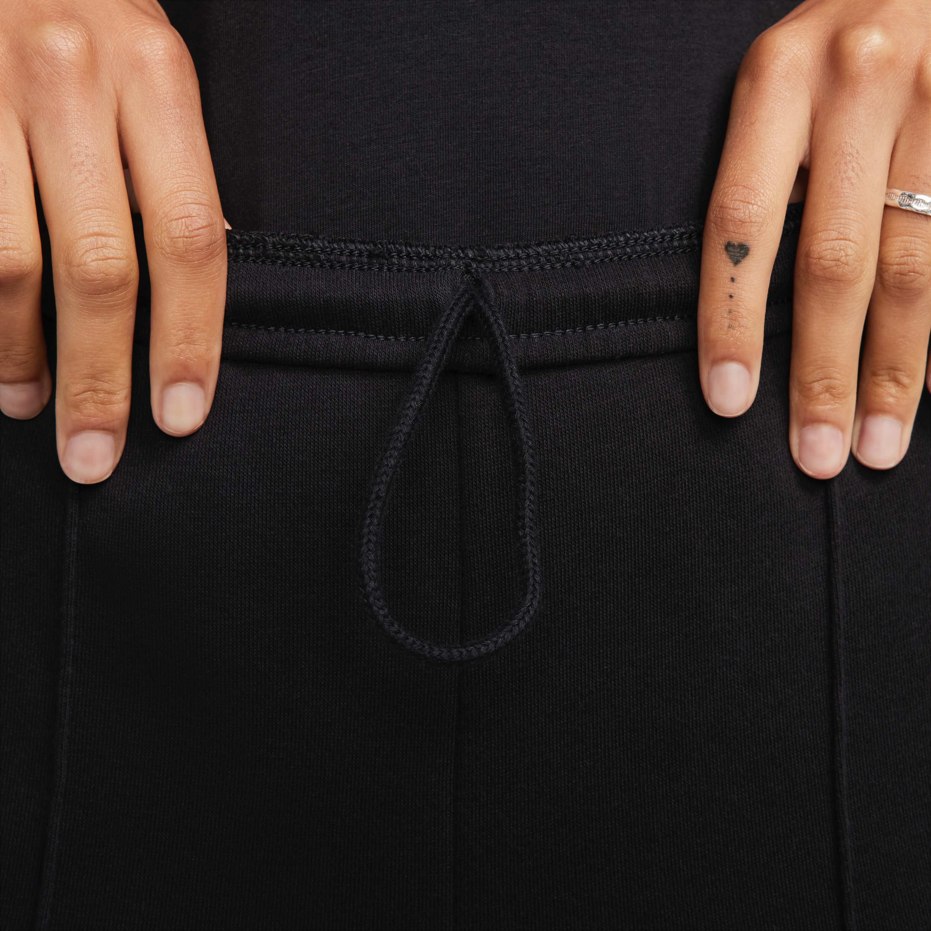 نايكي سبورتسوير تشيل تيري image number 4