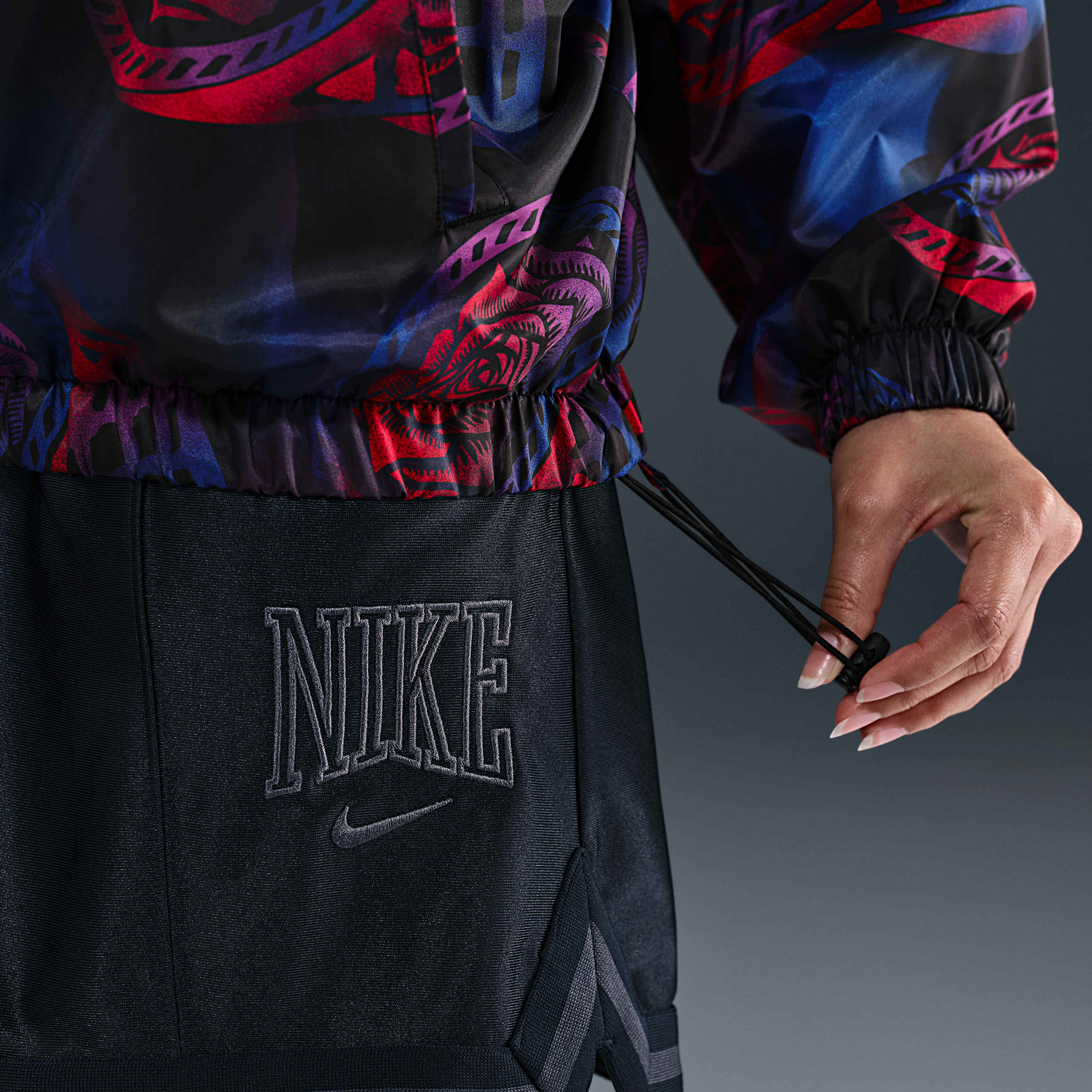 England Essential Windrunner image number 5