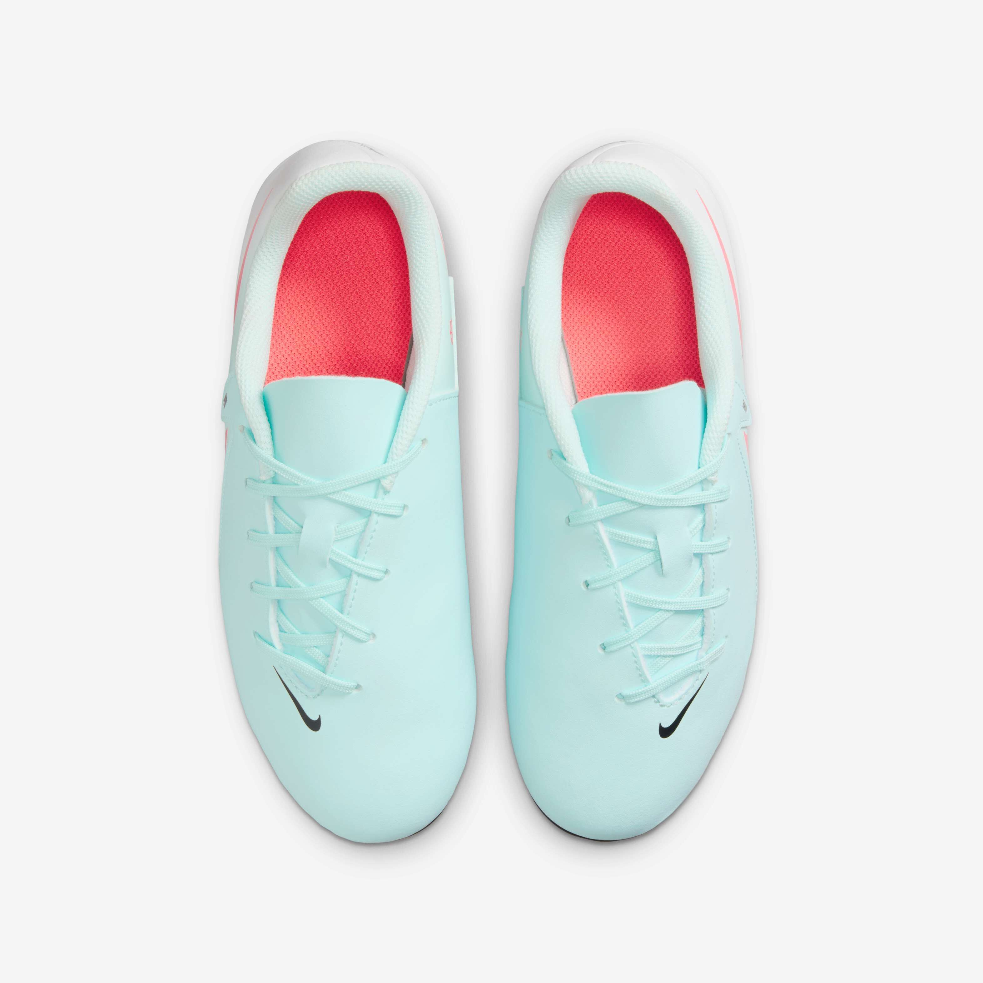 Nike Jr. Phantom GX 2 Club image number 3