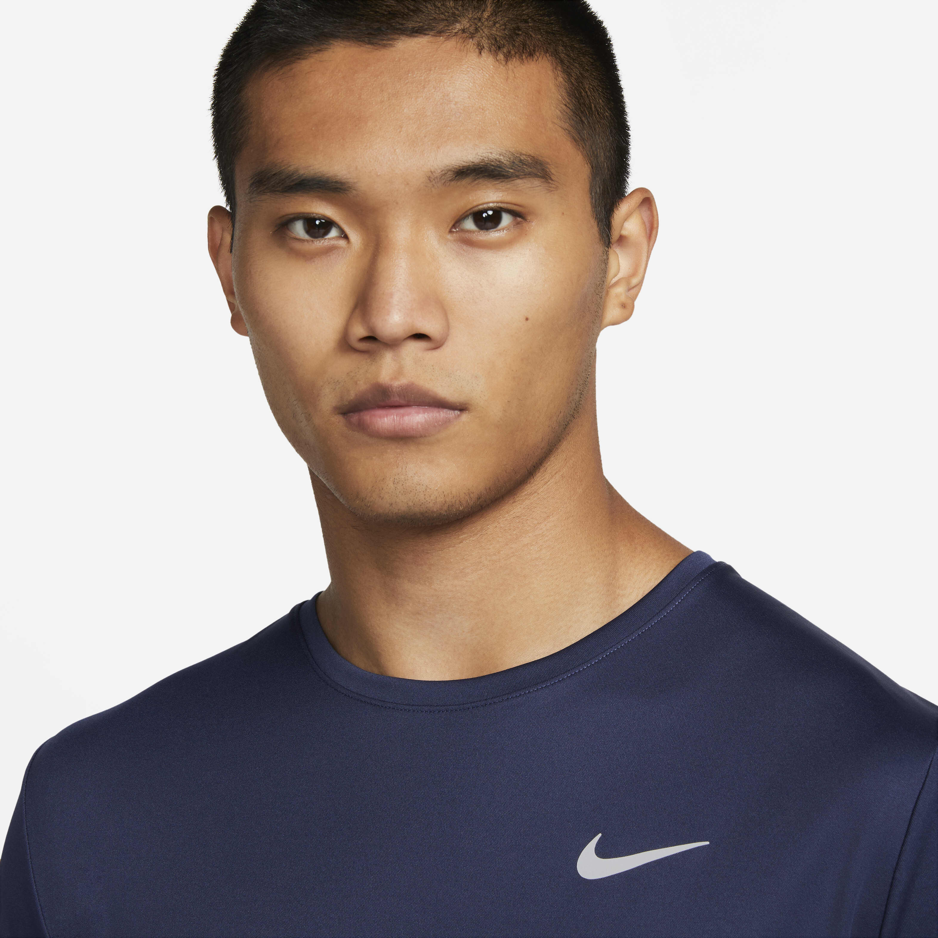 Nike Dri-FIT Miler Run Division image number 2