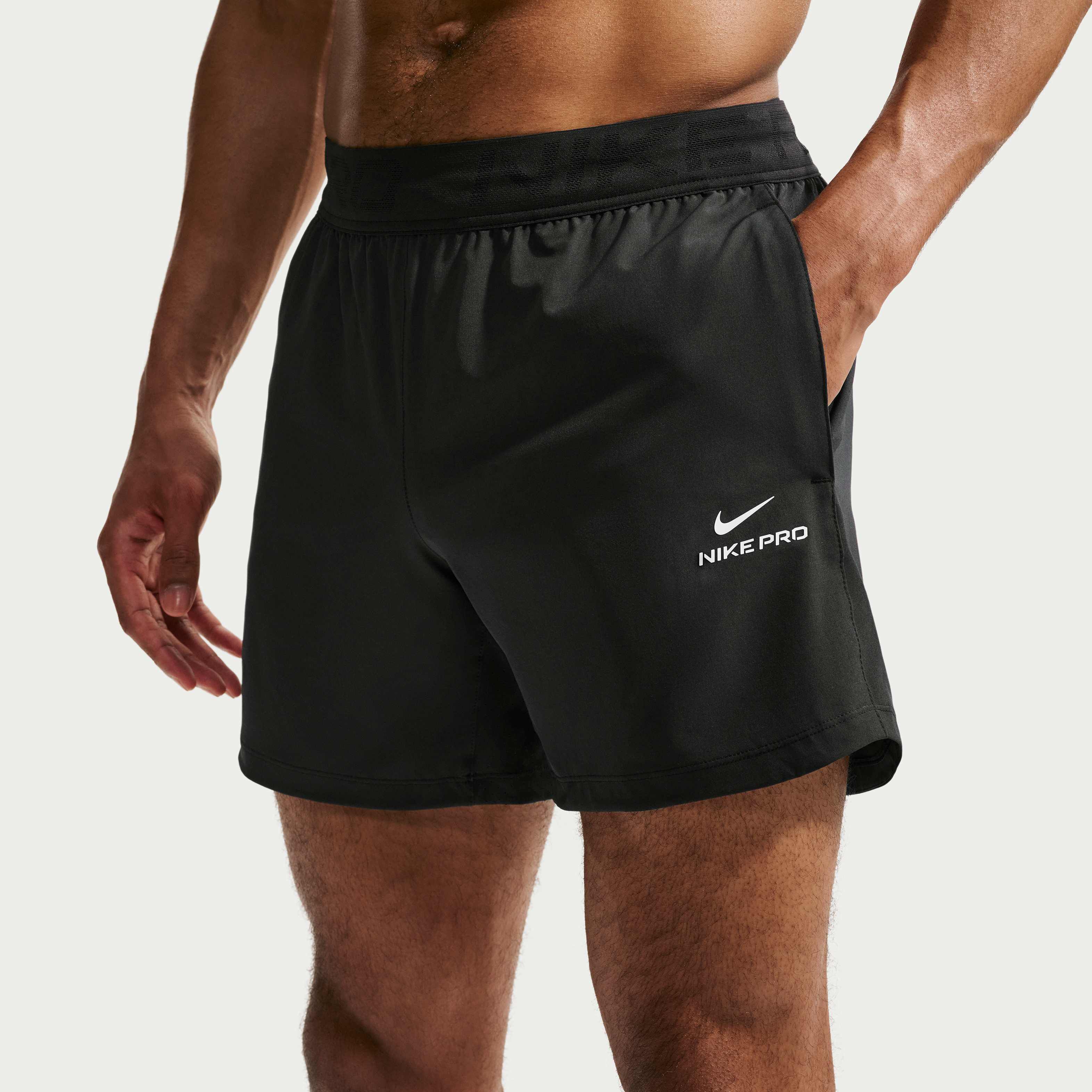 Nike Pro Training image number 1