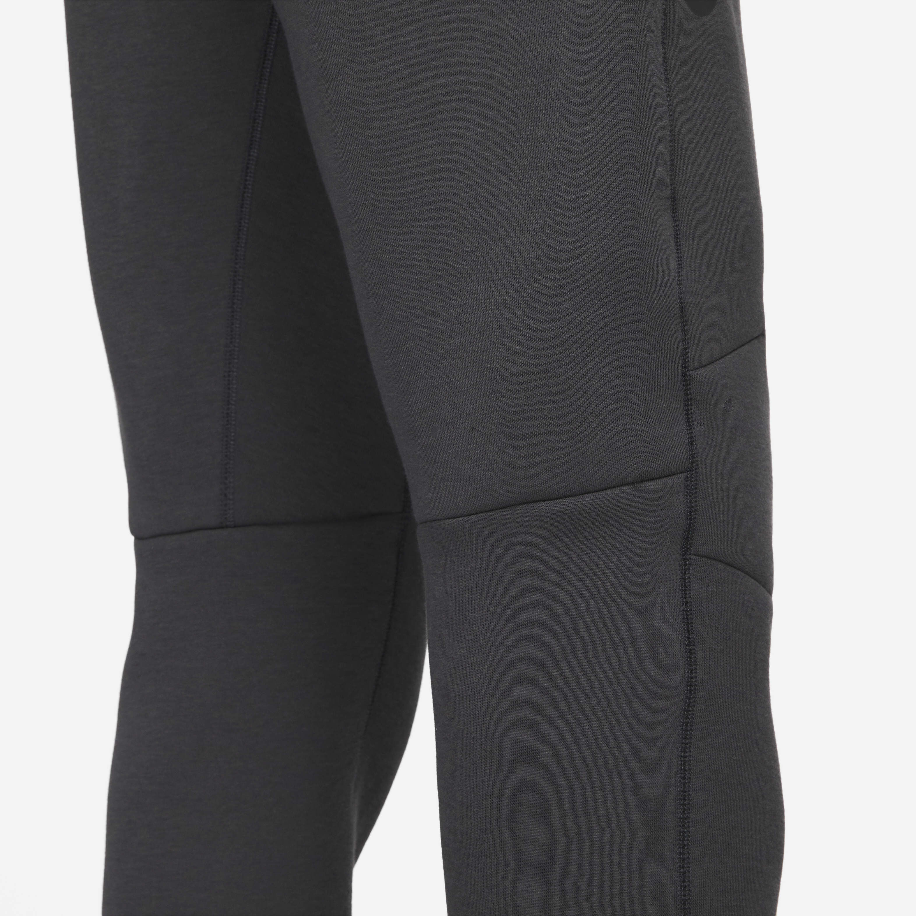 Nike Sportswear Tech Fleece image number 5