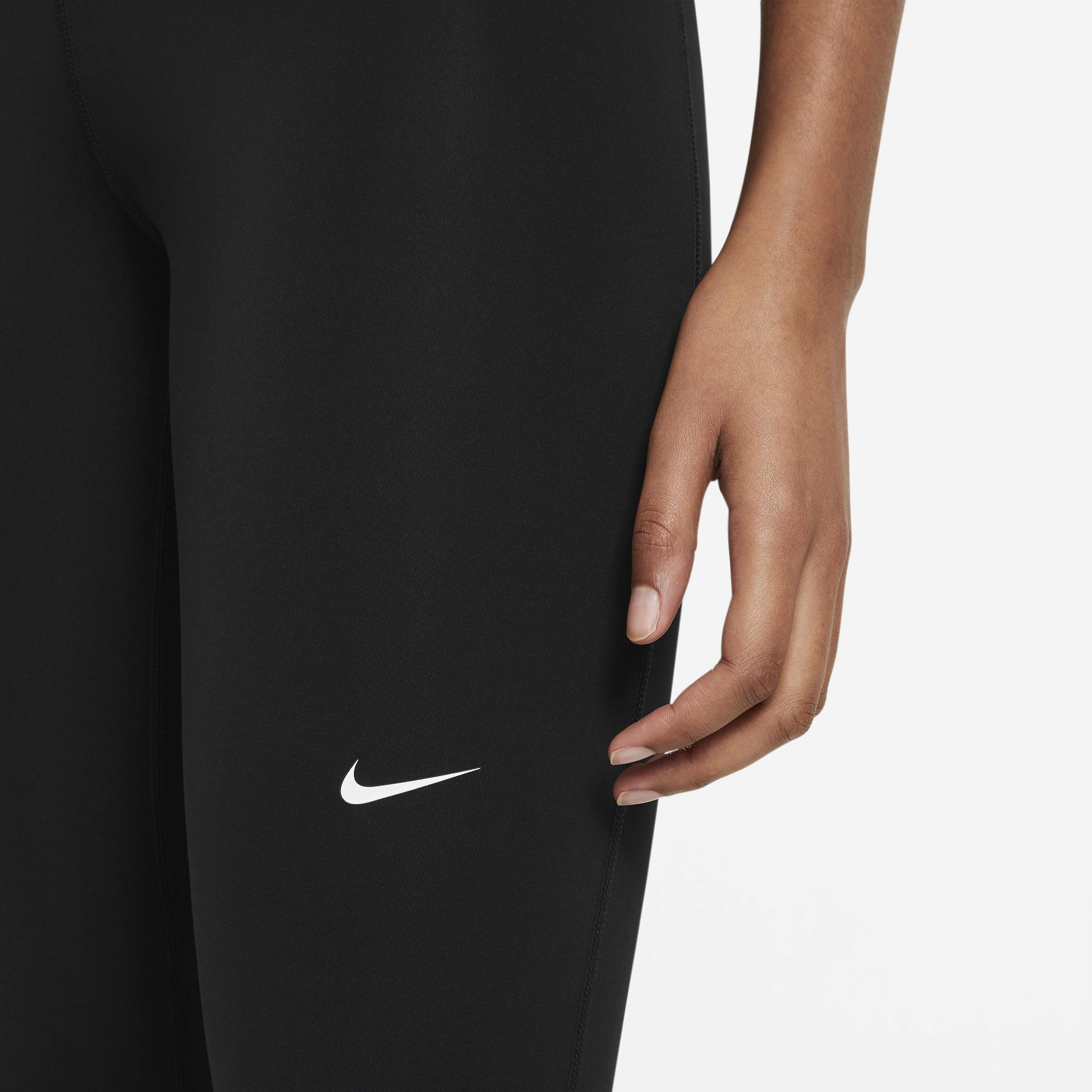 Nike Pro image number 2