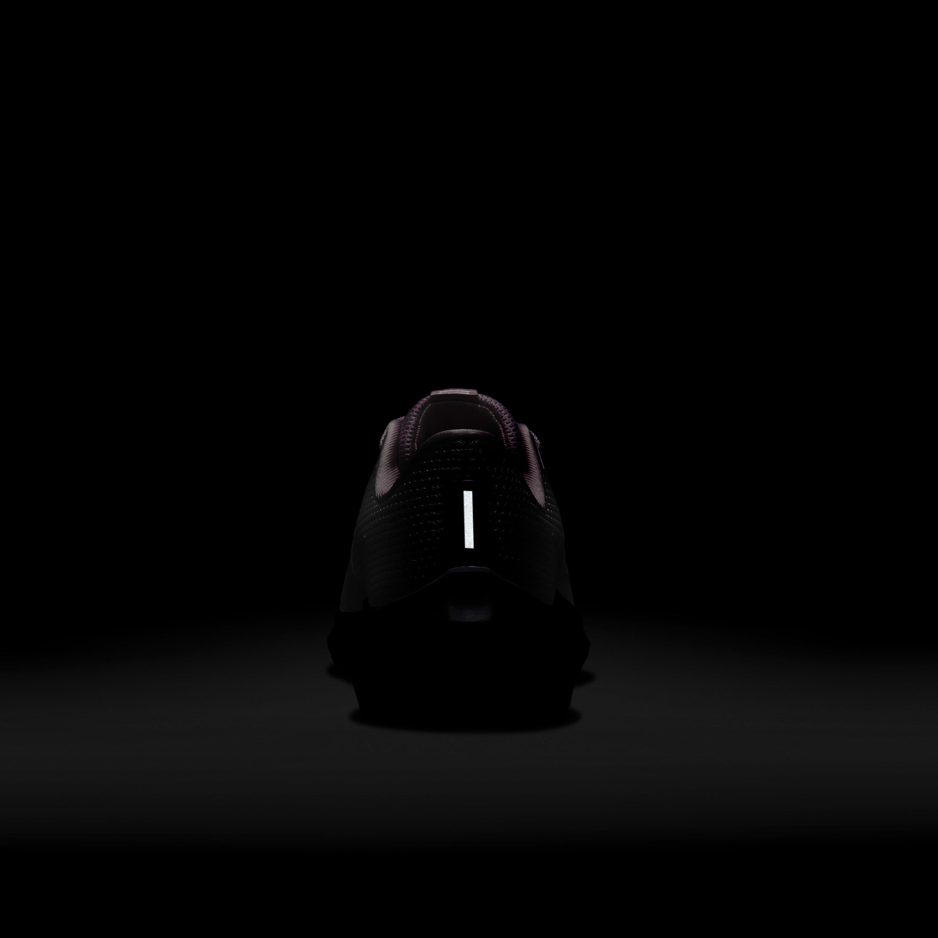 Nike Pegasus 40 image number 9