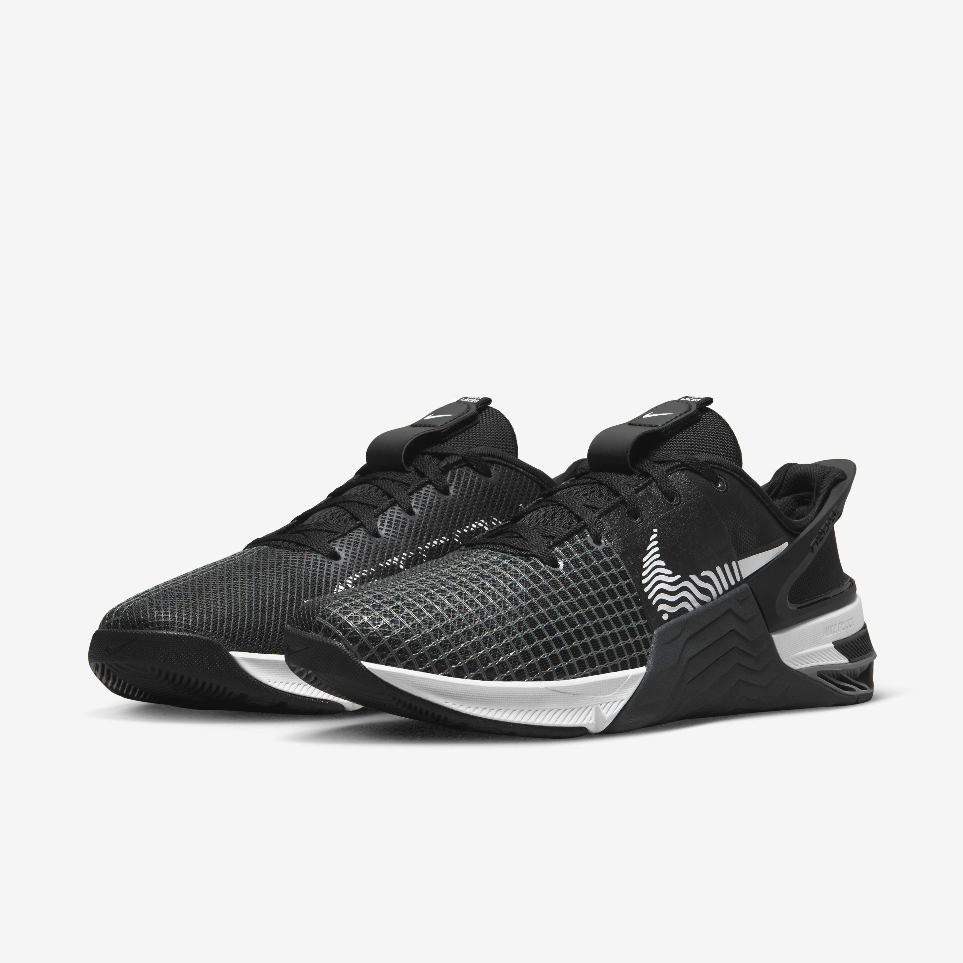 Nike Metcon 8 FlyEase image number 4