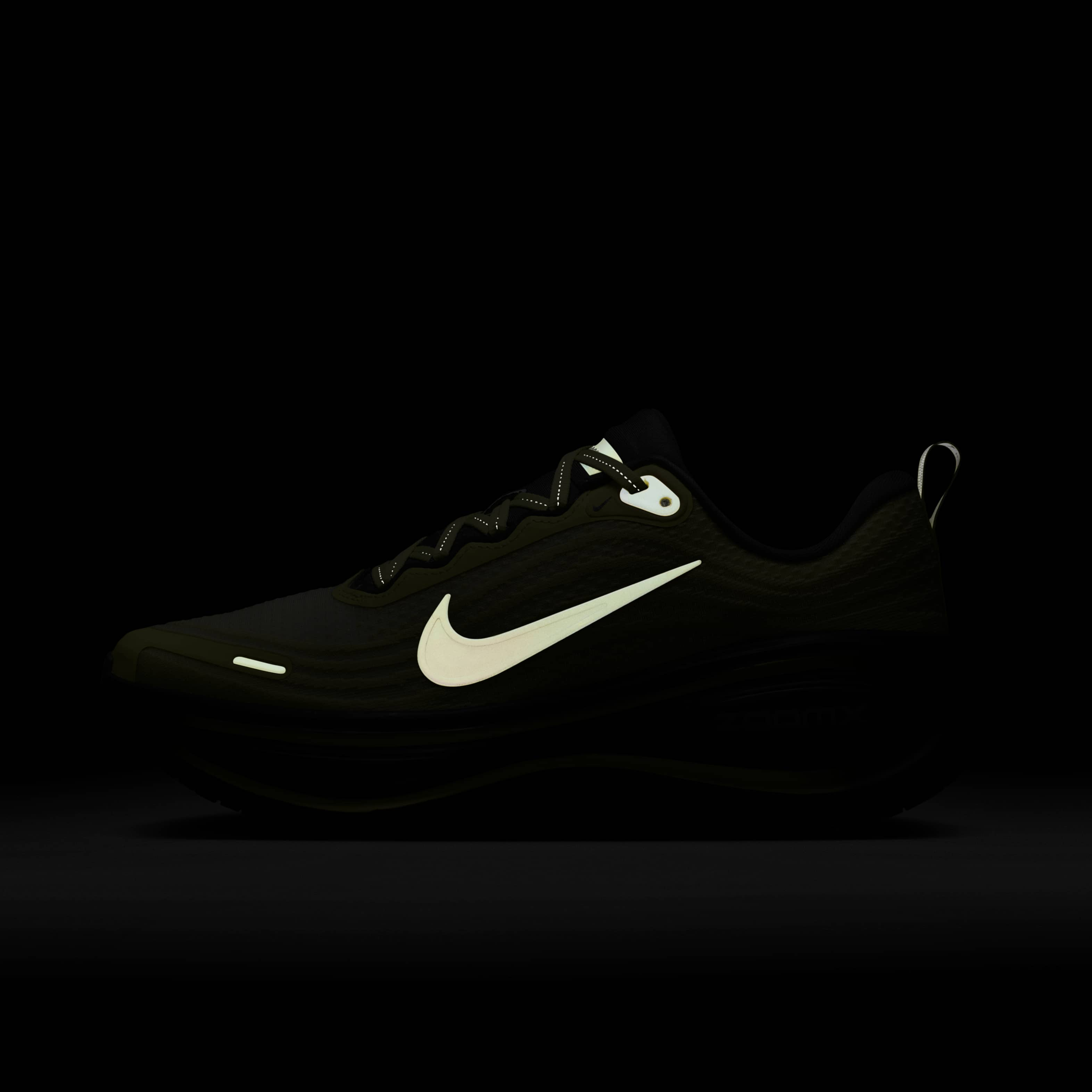Nike Vomero Plus SE image number 8