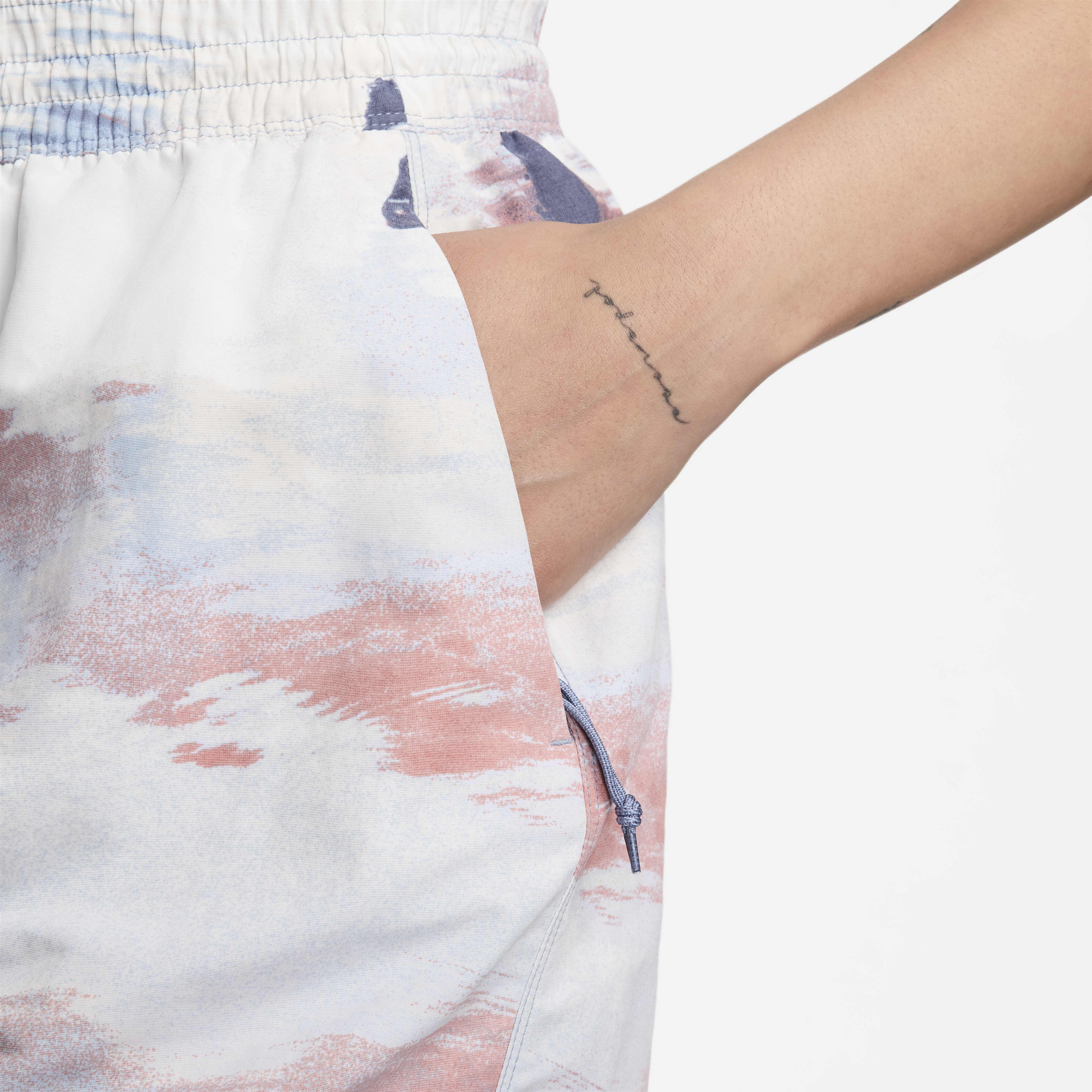 Nike ACG image number 4