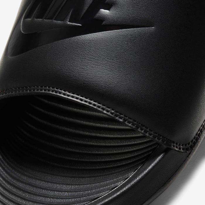 Nike Victori One image number 5 Nike Victori One image number 5