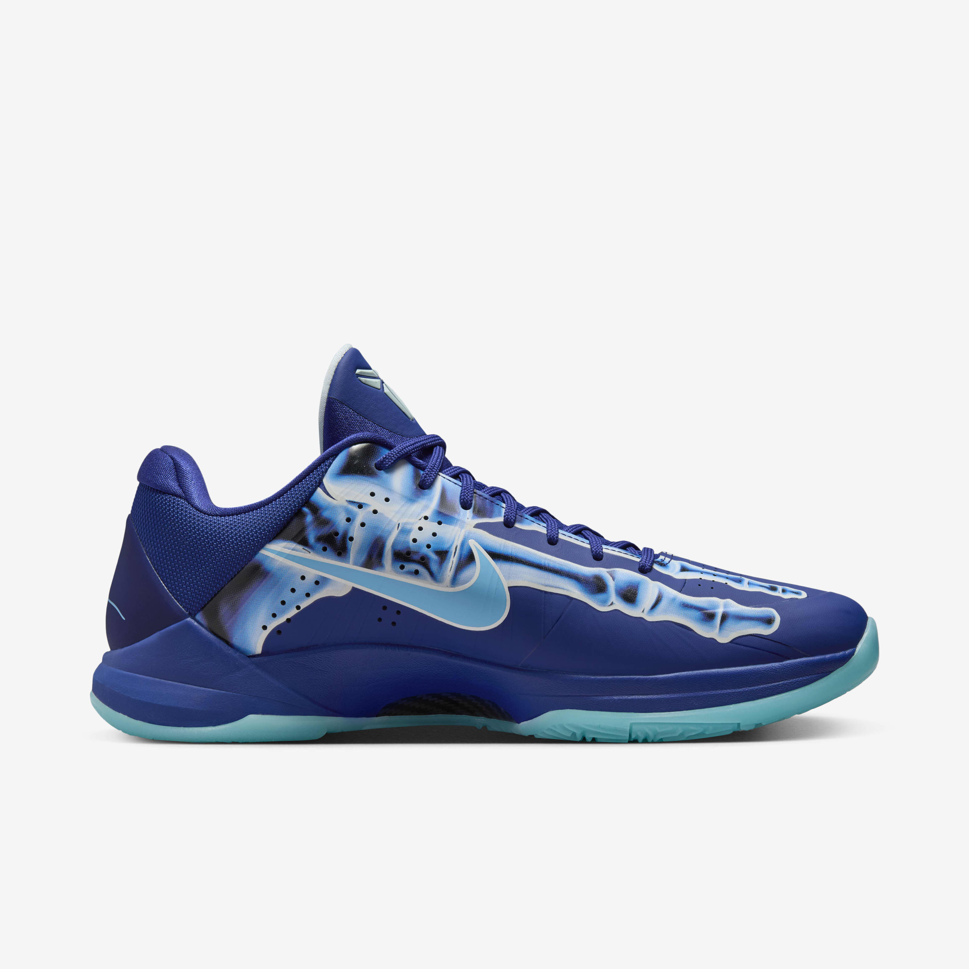 Kobe low cut basketball shoes store