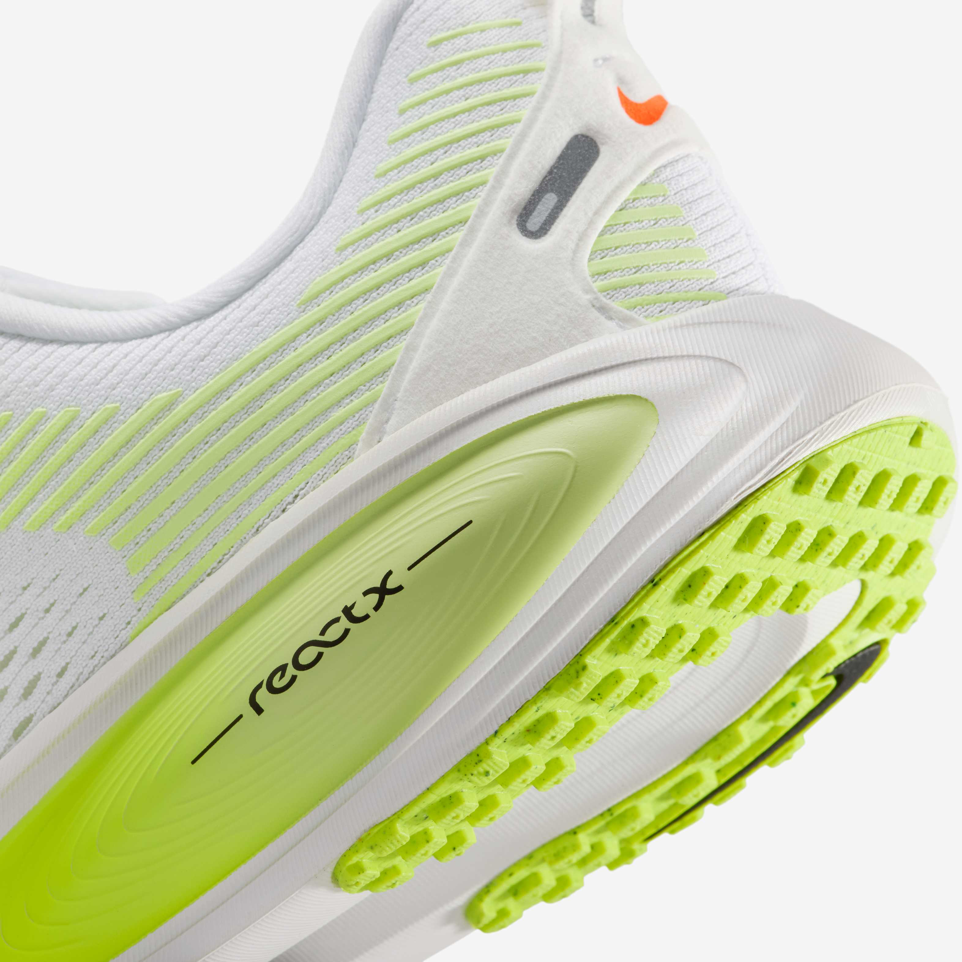 Nike Vomero 18 image number 7