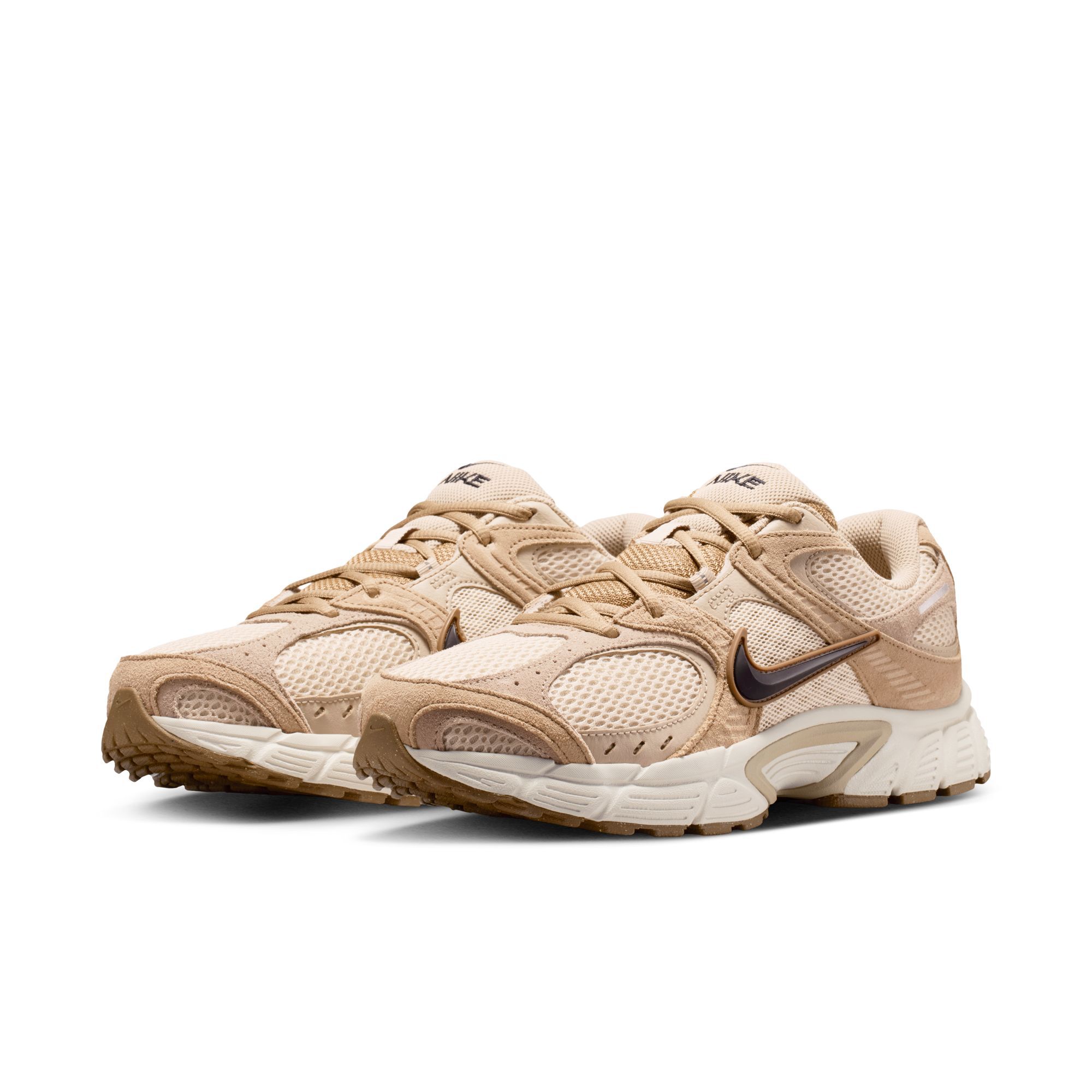 Nike V5 RNR Suede image number 2