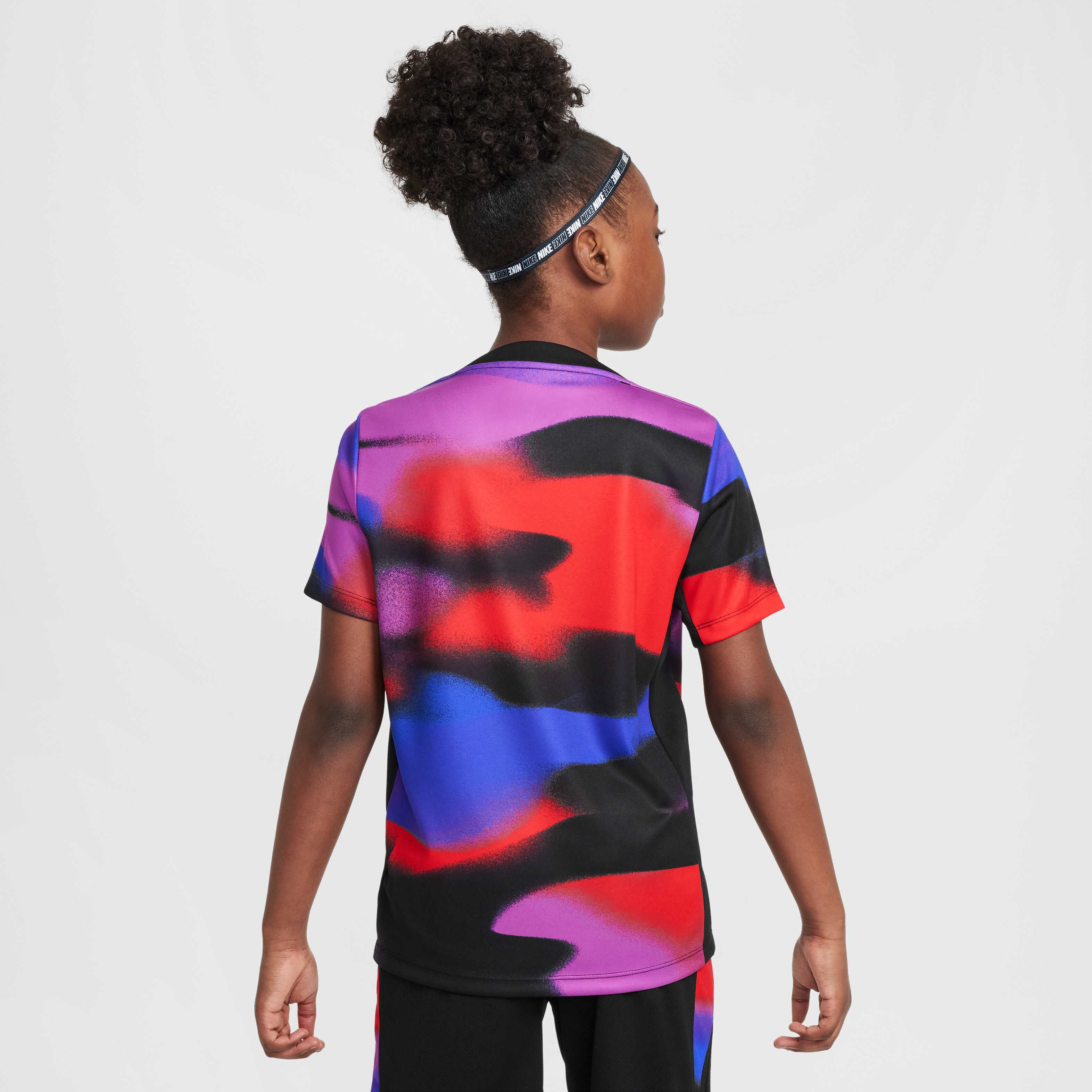 انجلترا أكاديمي برو image number 1