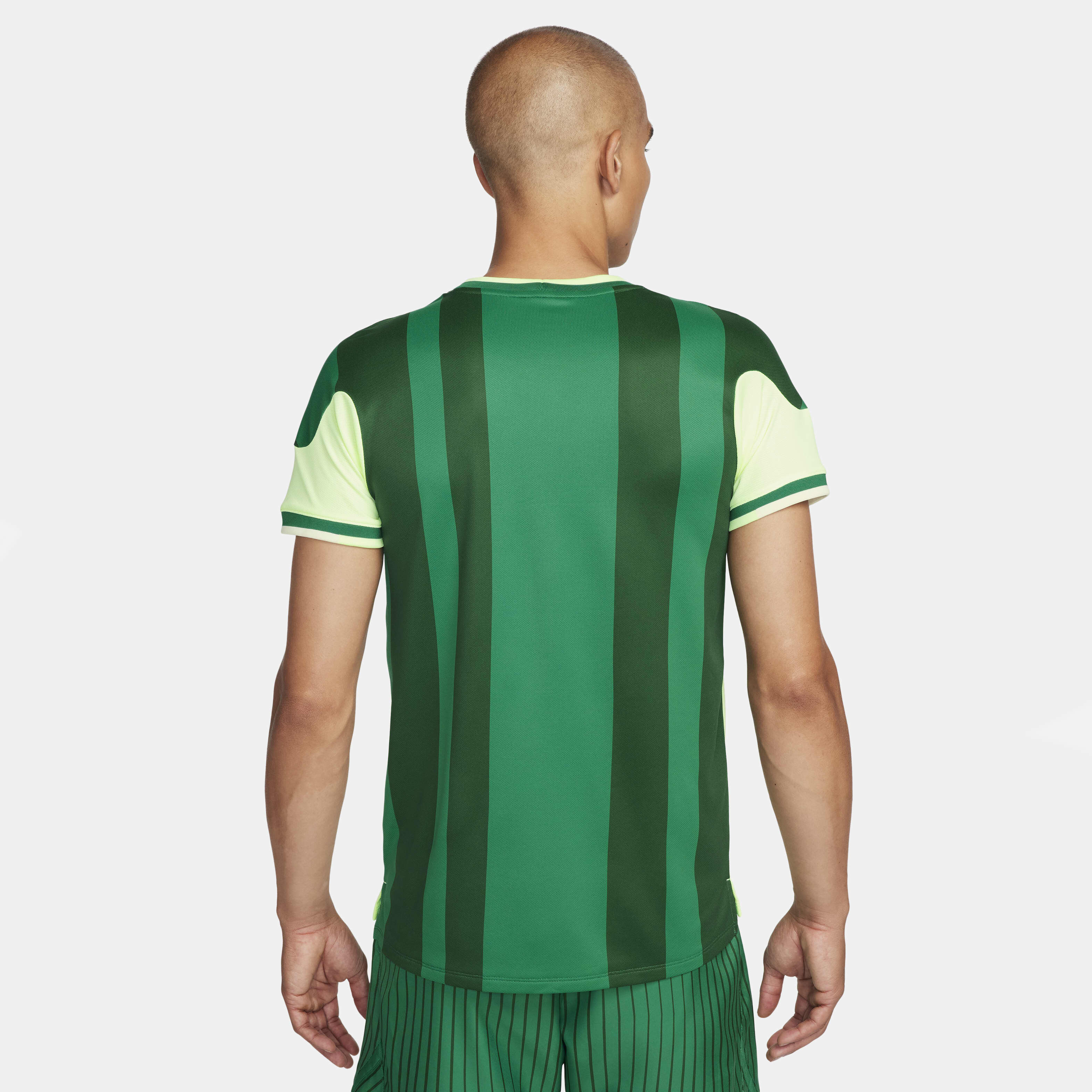 نايكي كورت سلام image number 1