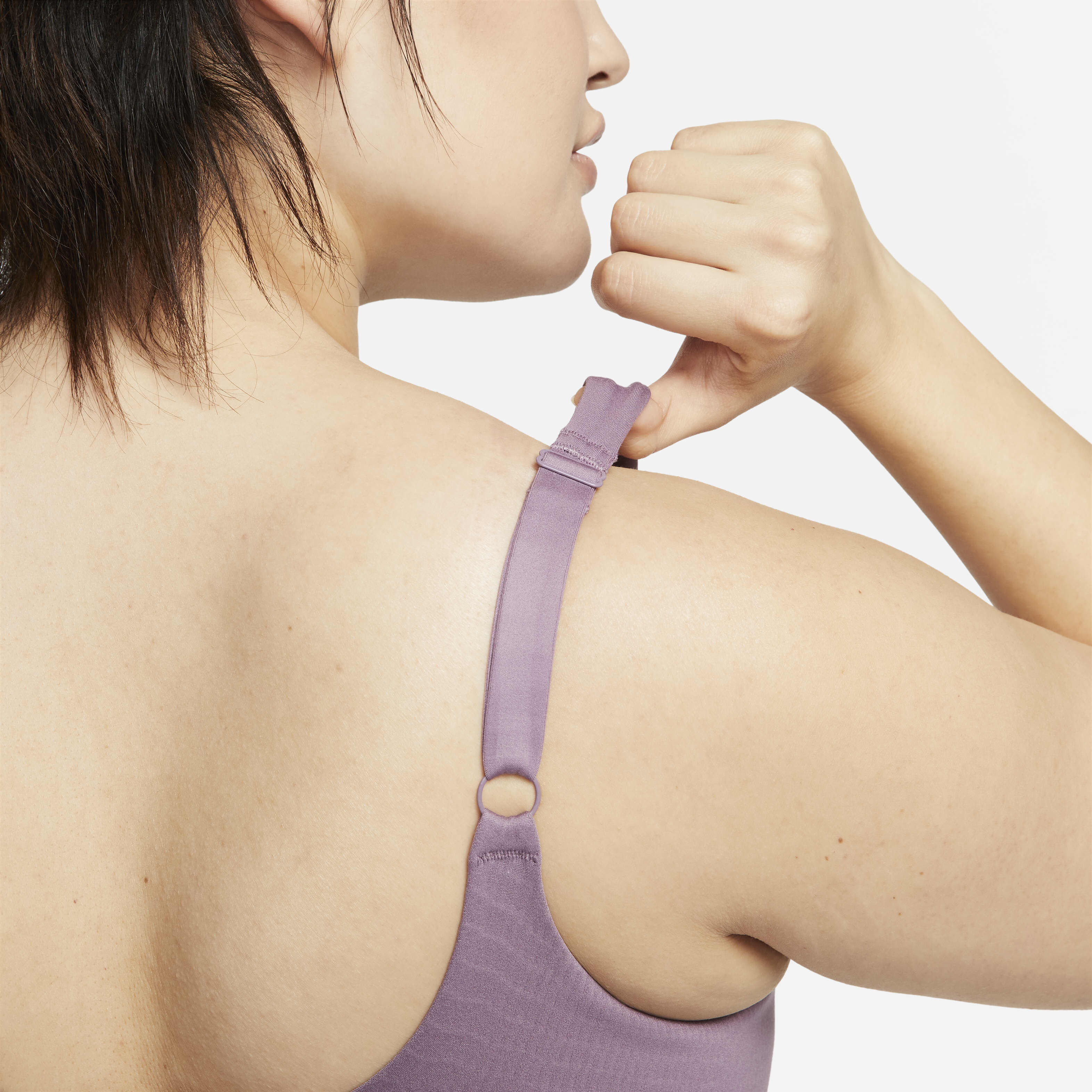 Nike Alate Coverage image number 7