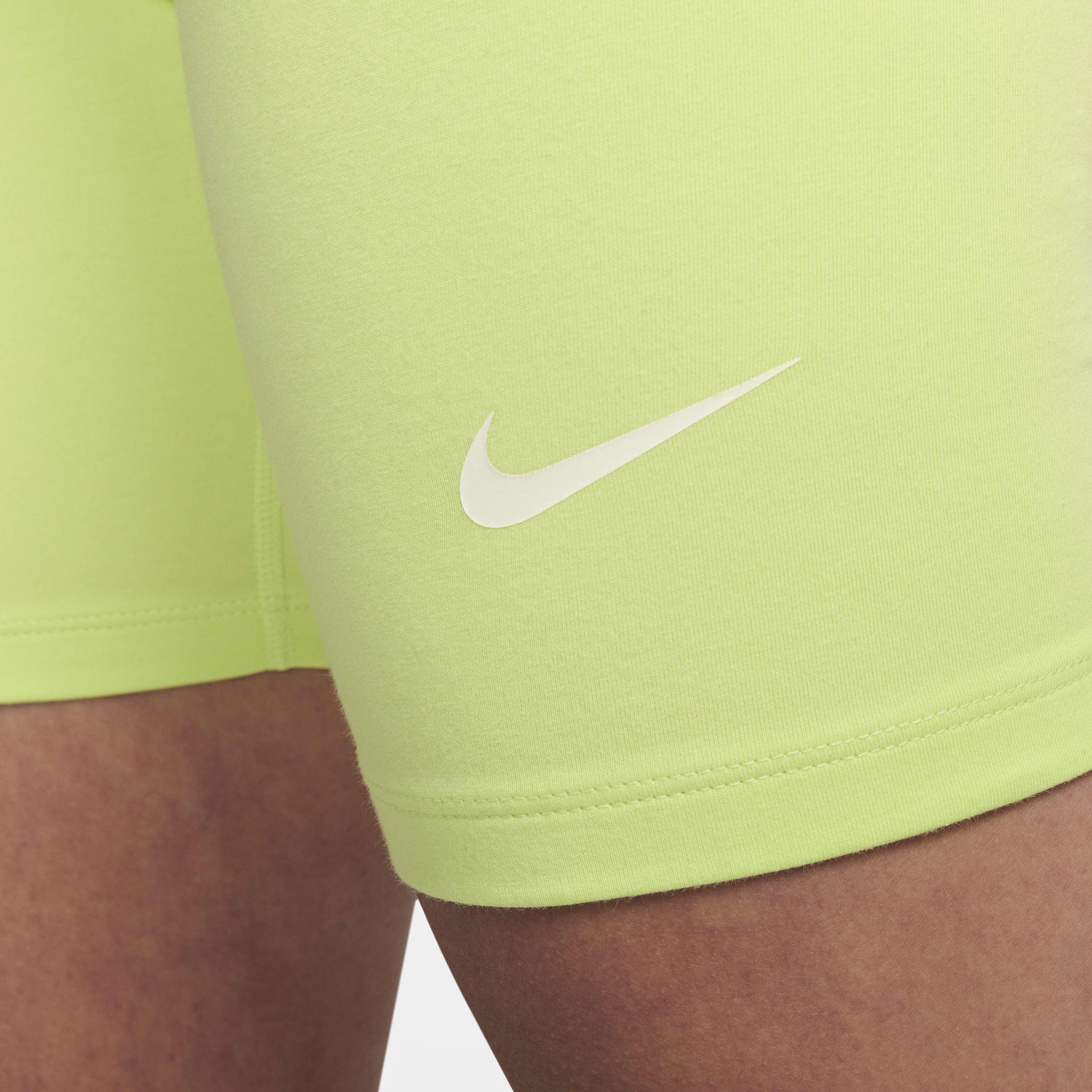 نايكي سبورتسوير كلاسيكس image number 3