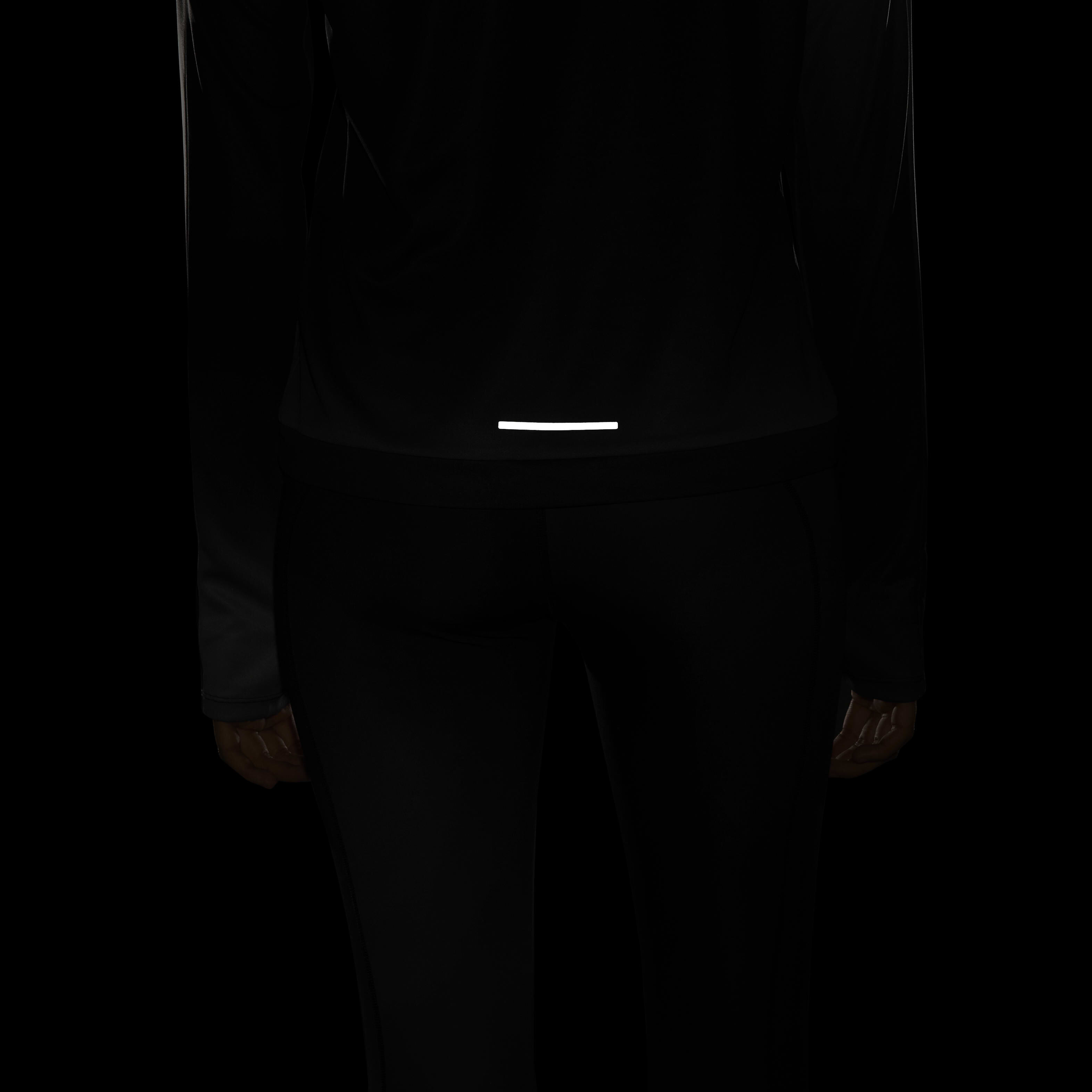 Nike Dri-FIT Swoosh image number 7