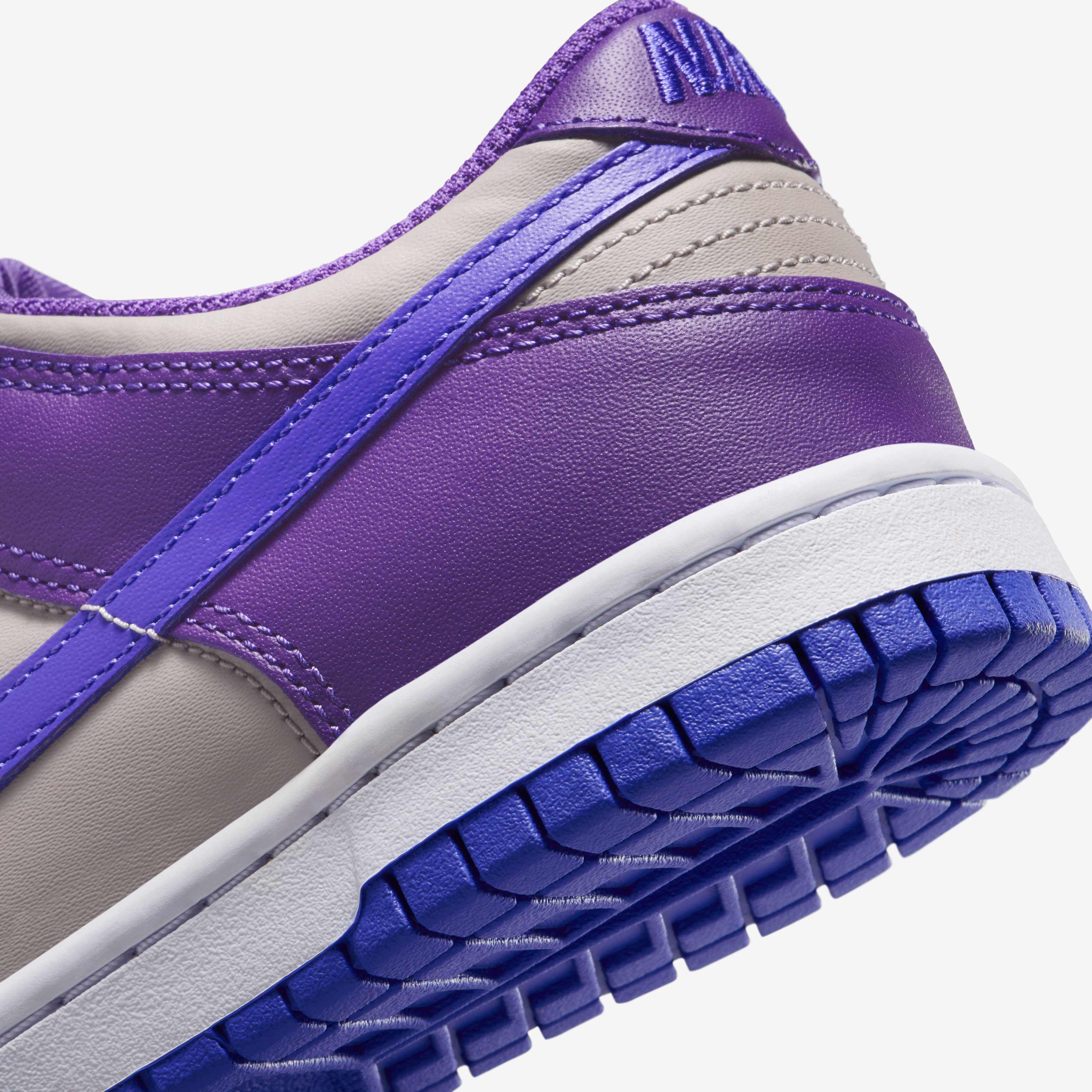 Nike Dunk Low image number 7
