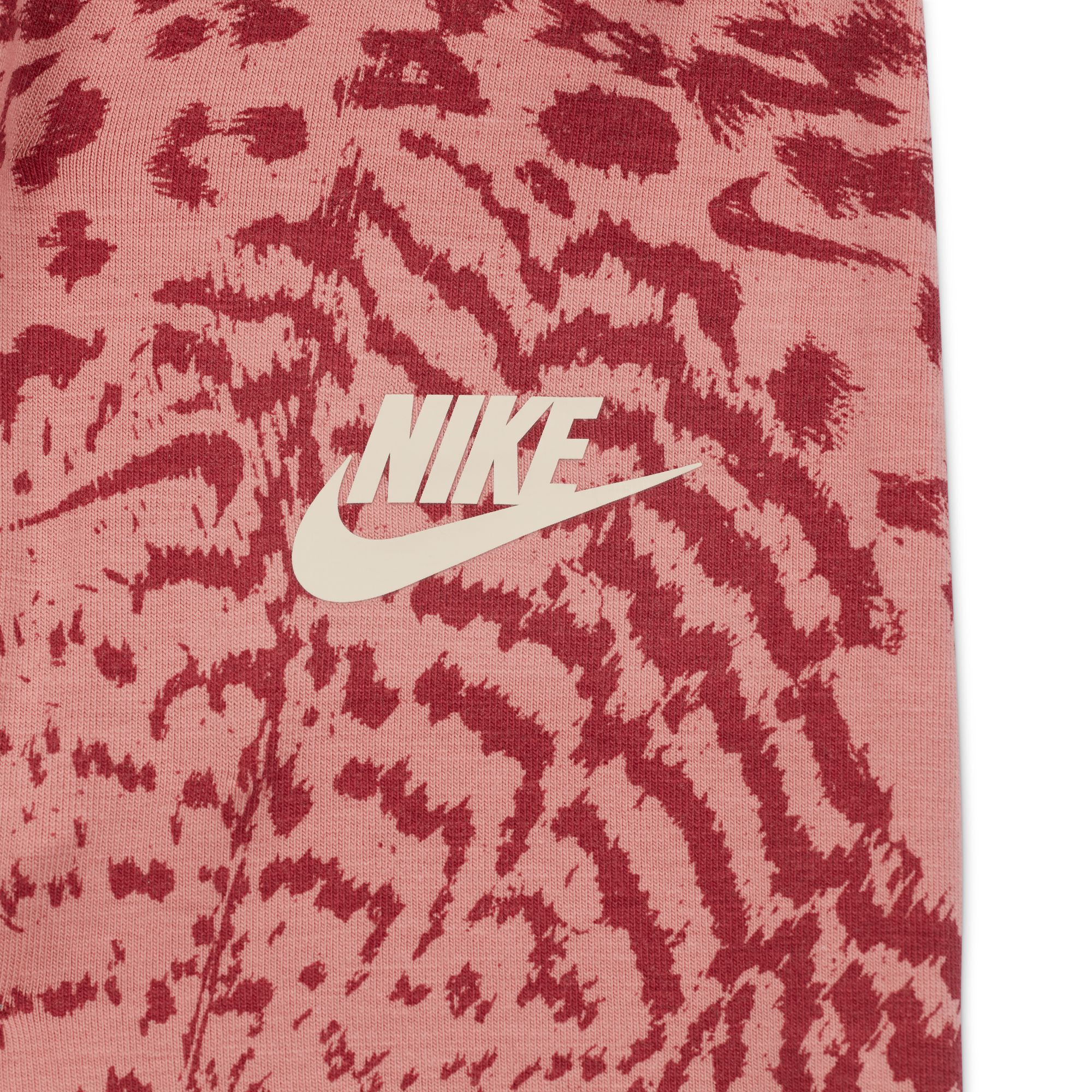 طقم بدلة سباحة وليقنز نايكي انيمال برينت image number 1