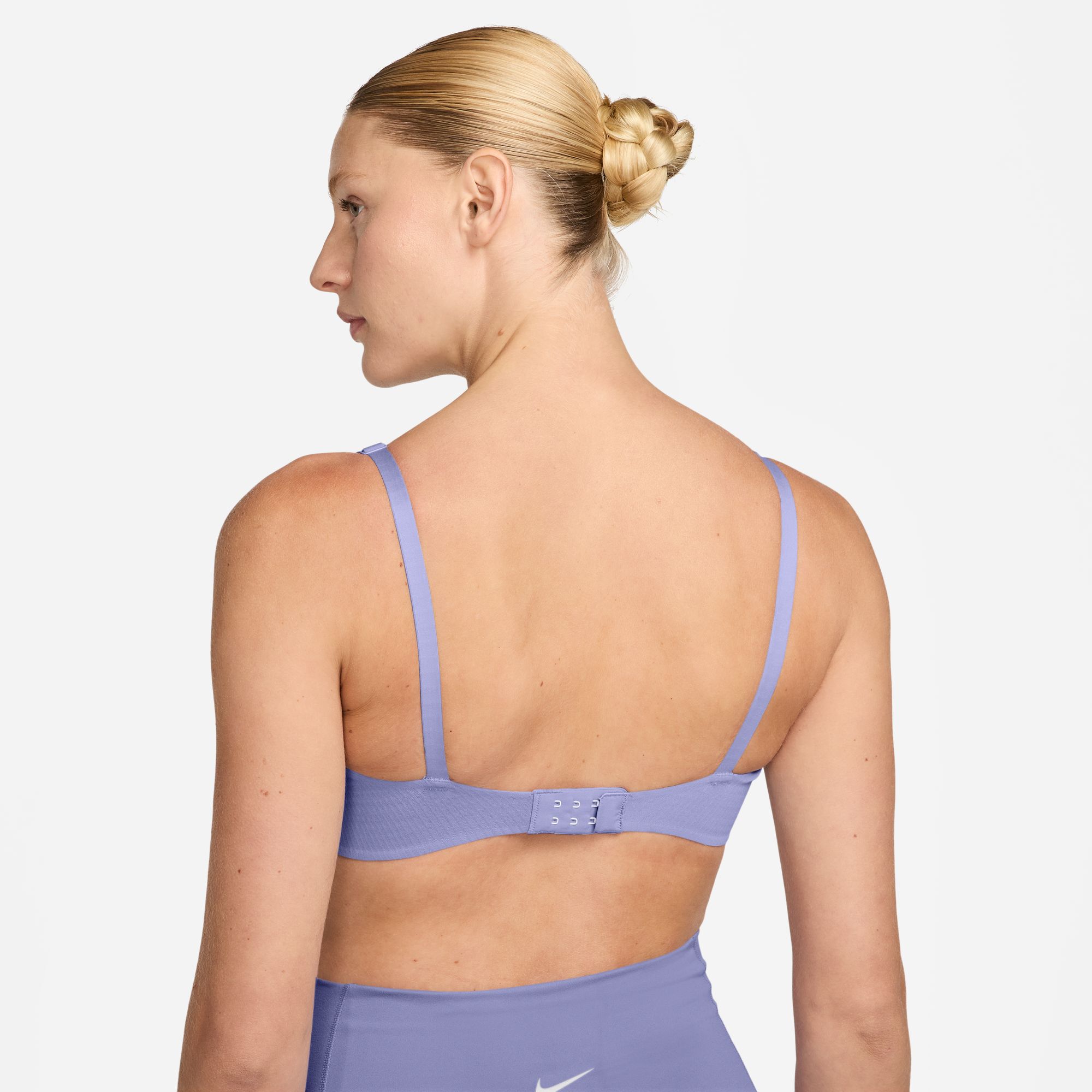 Nike (M) Alate Minimalist image number 1