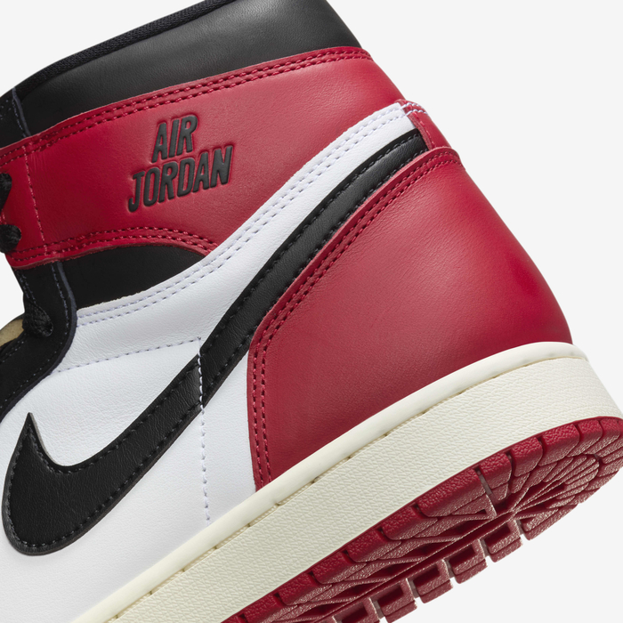 Air Jordan 1 Retro High OG image number 7 Air Jordan 1 Retro High OG image number 7