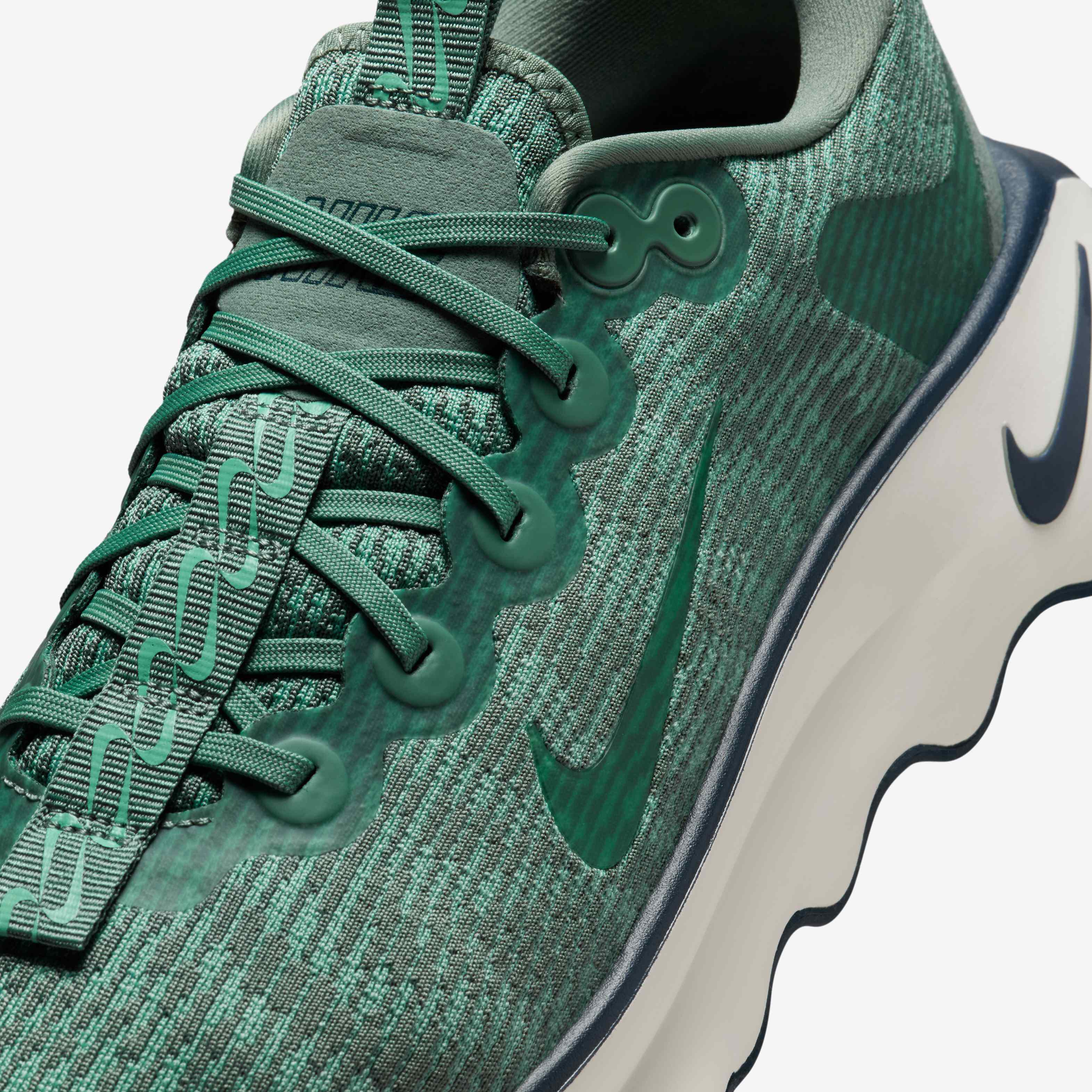 نايكي موتيفا image number 6