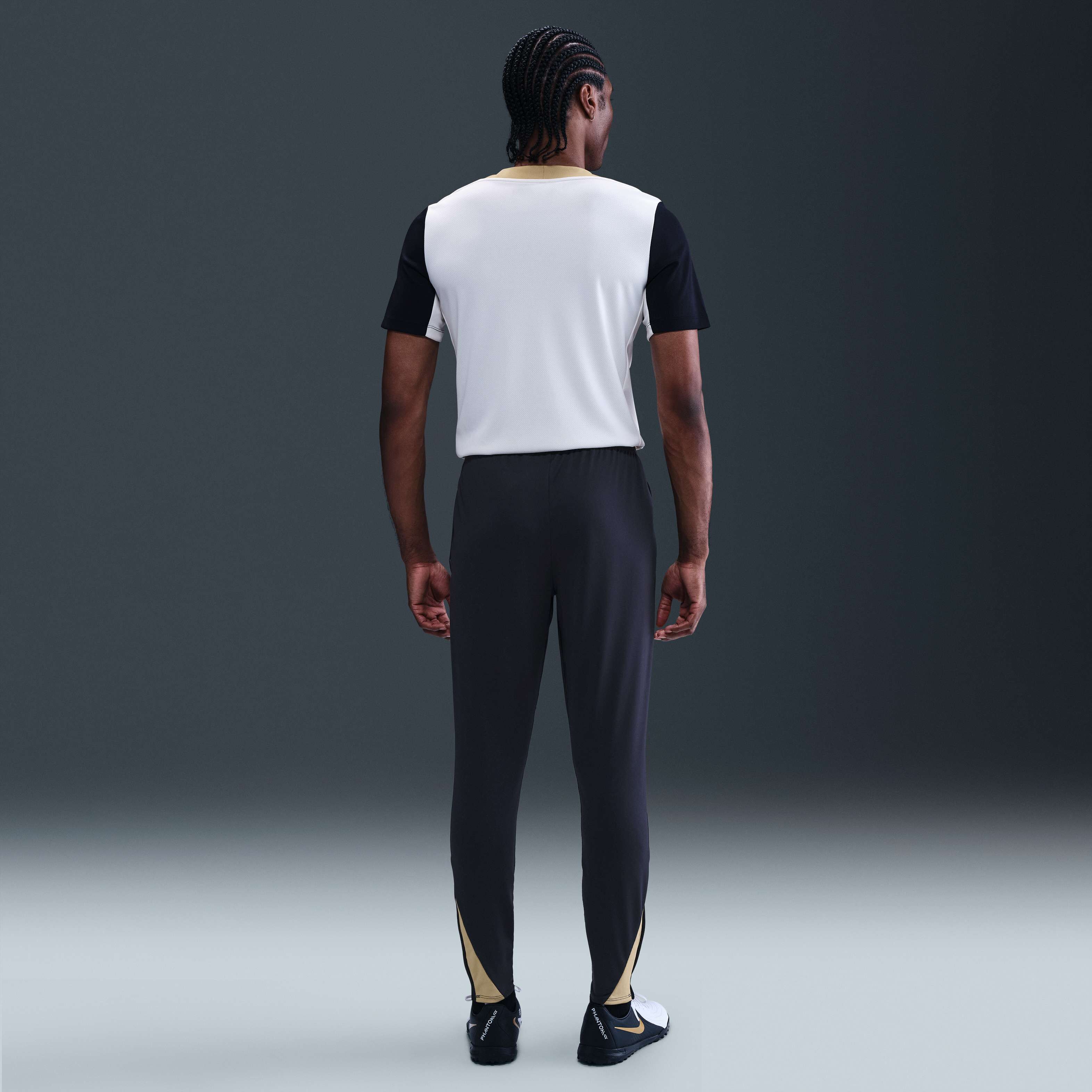 Nike Strike image number 3