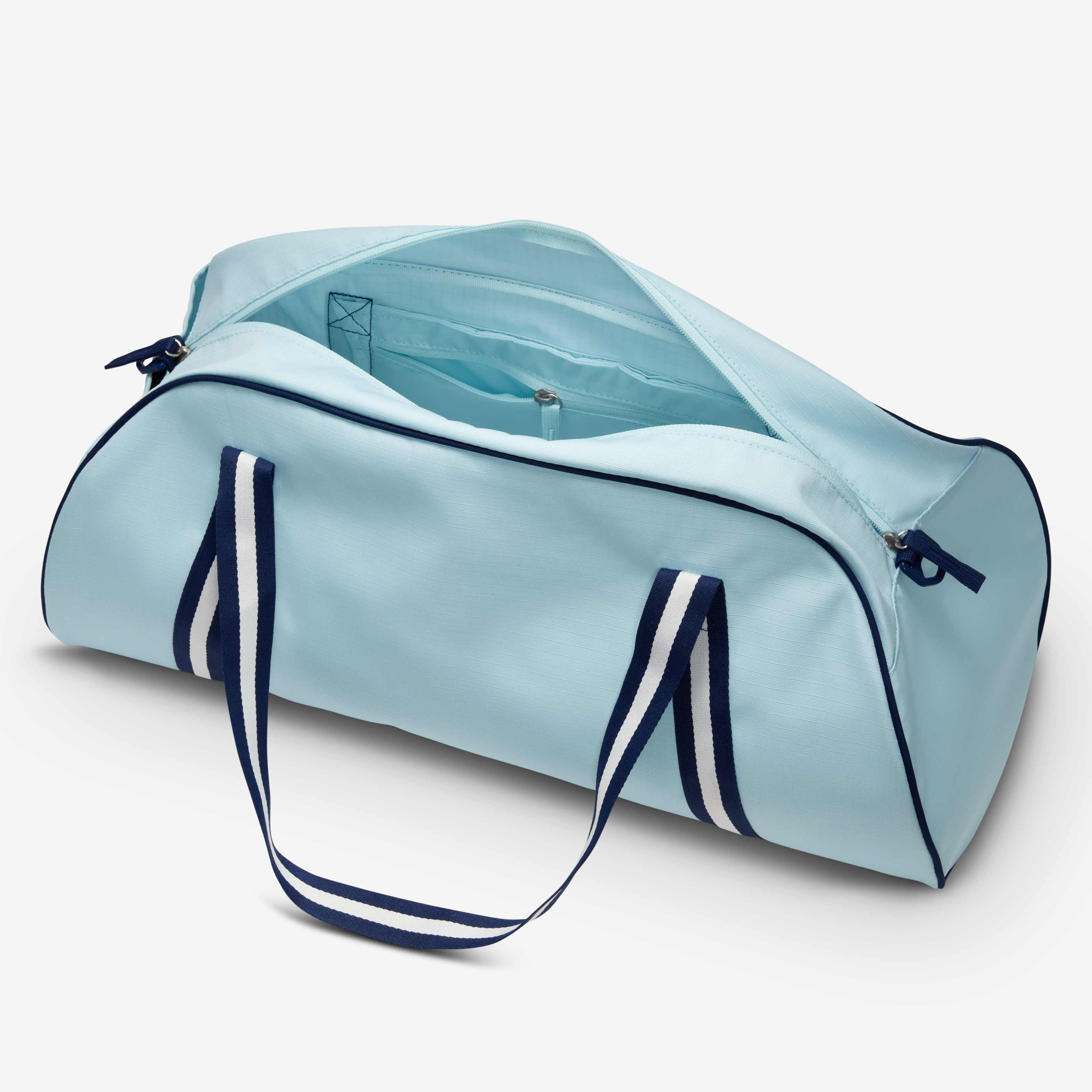 نايكي جيم كلوب image number 4