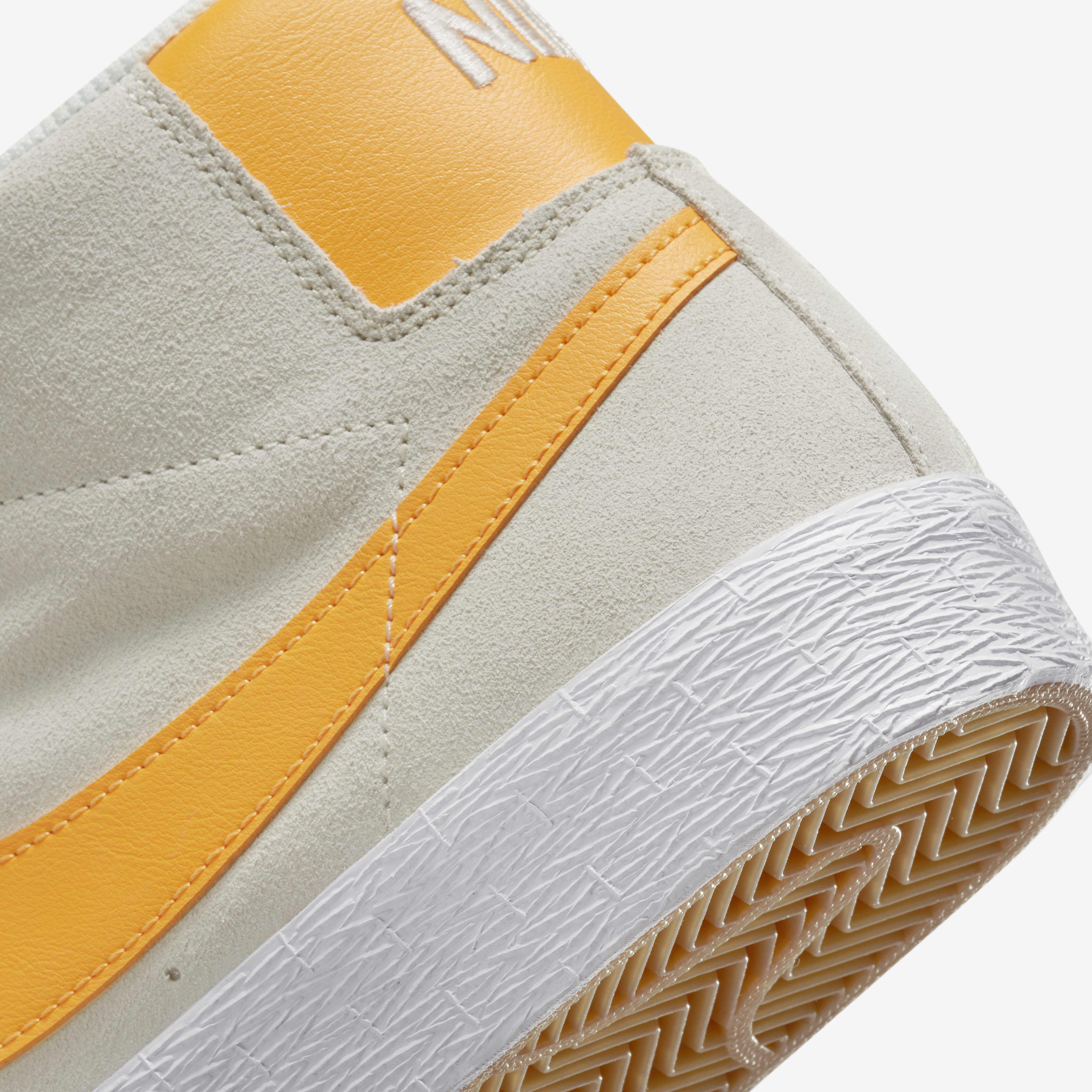 Buy Nike SB Zoom Blazer Mid Skate Shoe - Summit White/Summit
