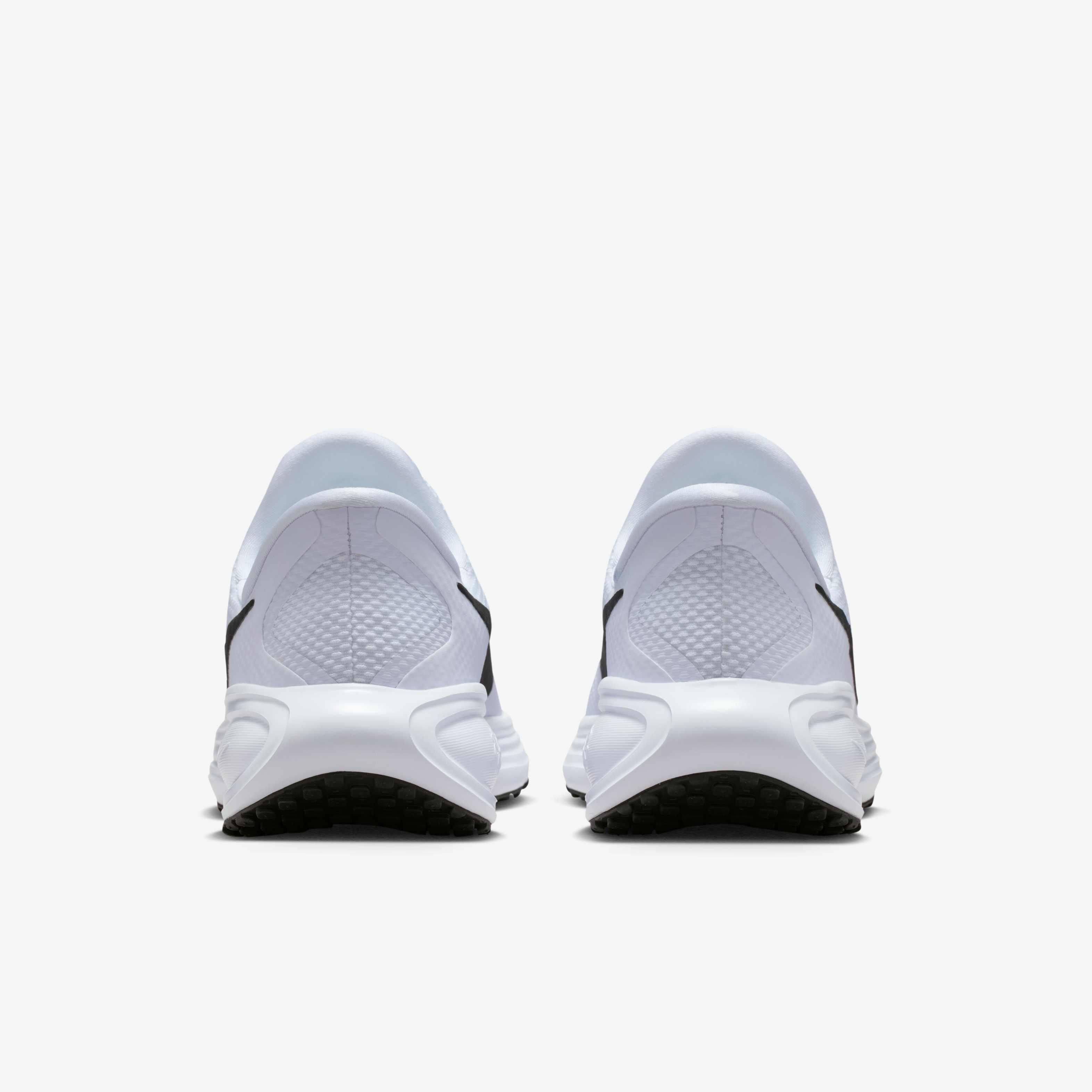 Nike Revolution 8 EasyOn image number 5