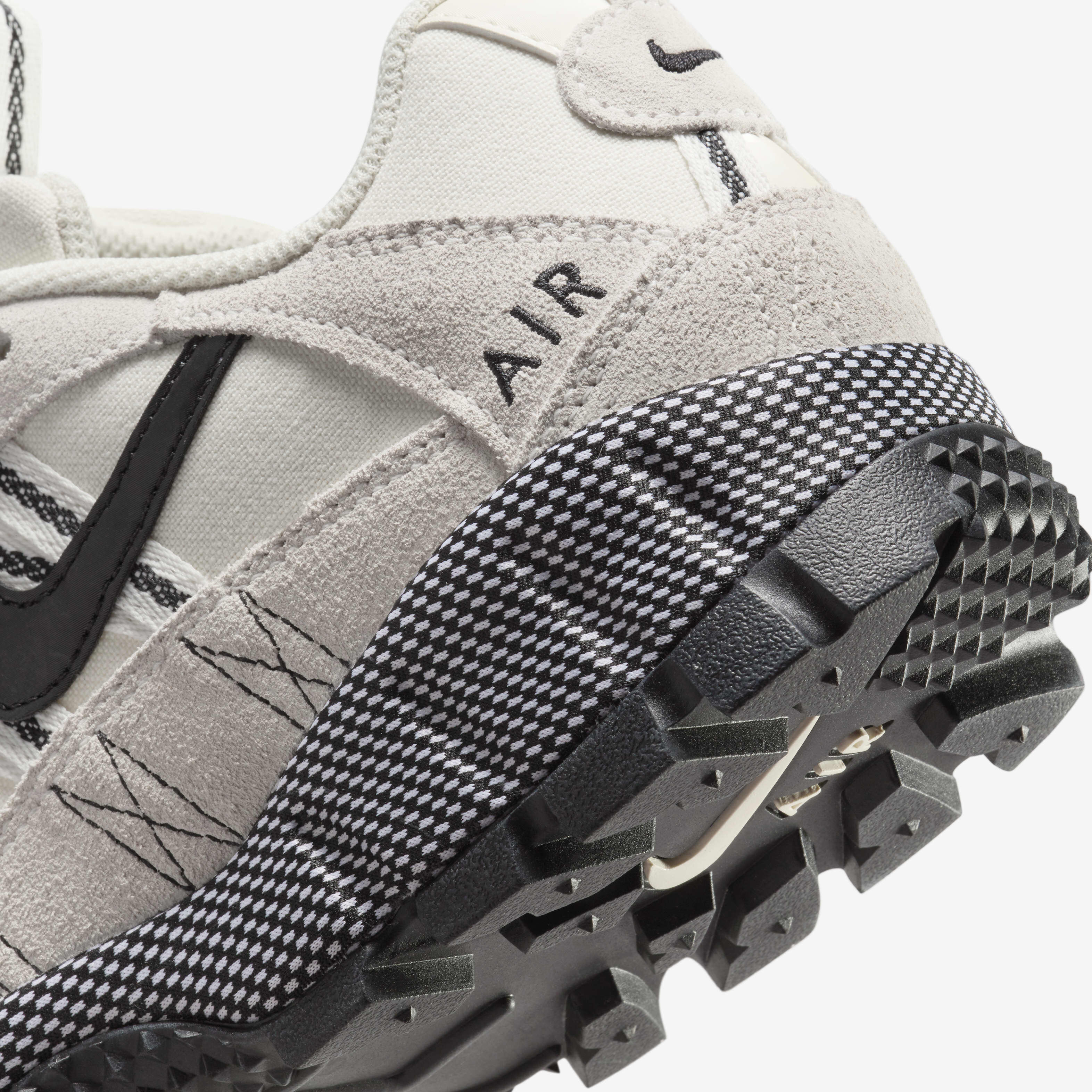 Nike Air Humara image number 7