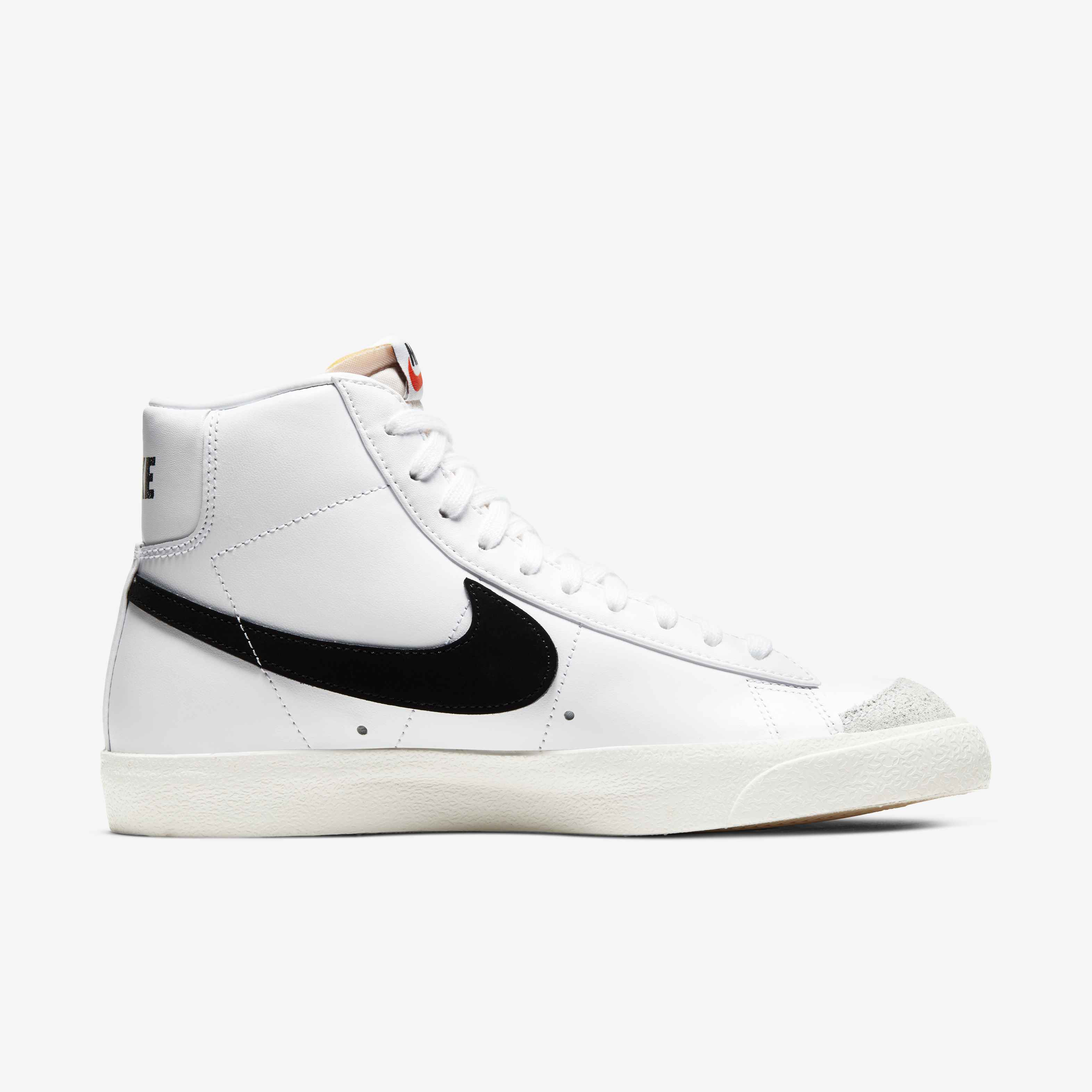 Nike Blazer Mid '77 image number 2