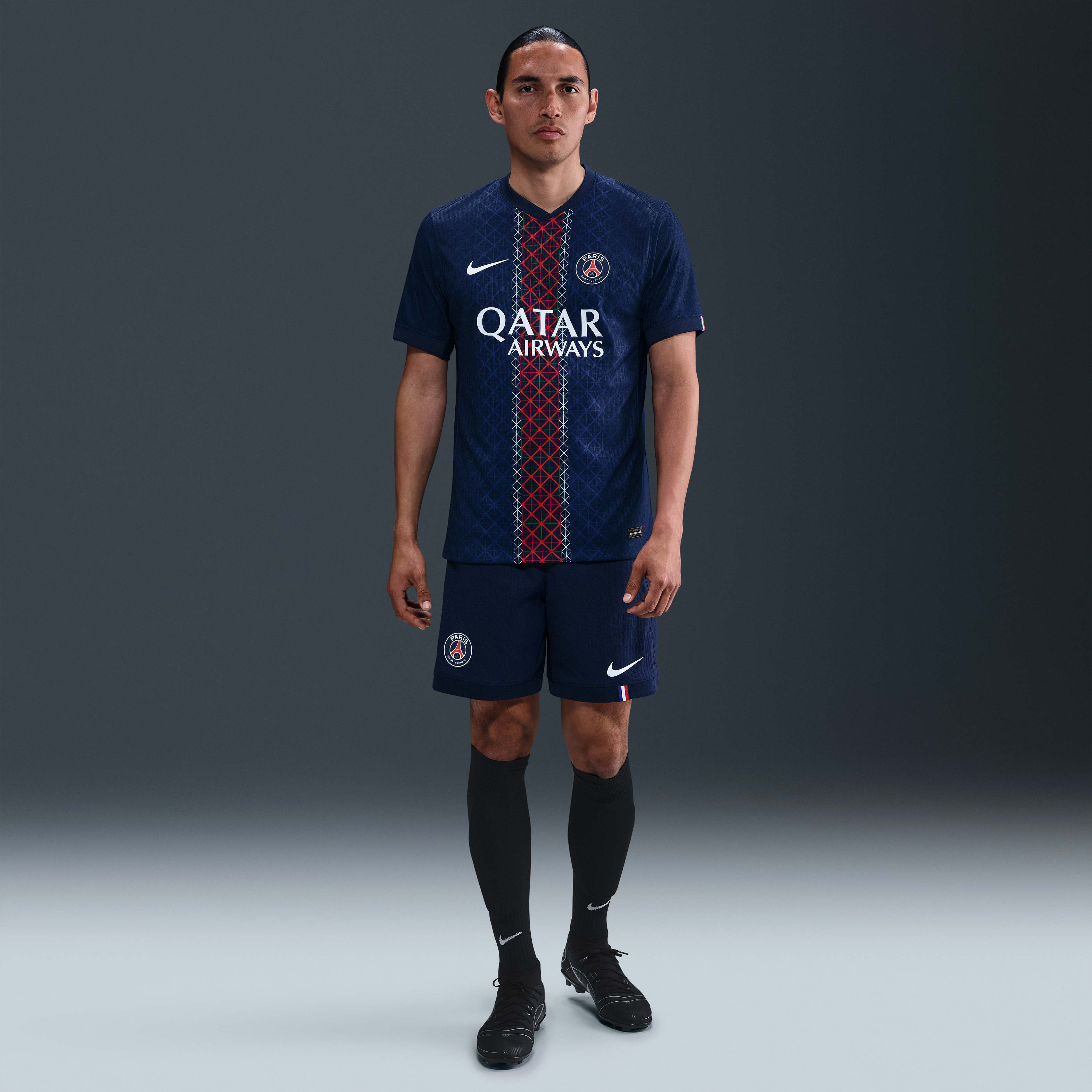 Paris Saint-Germain 2025/26 Match Home image number 3