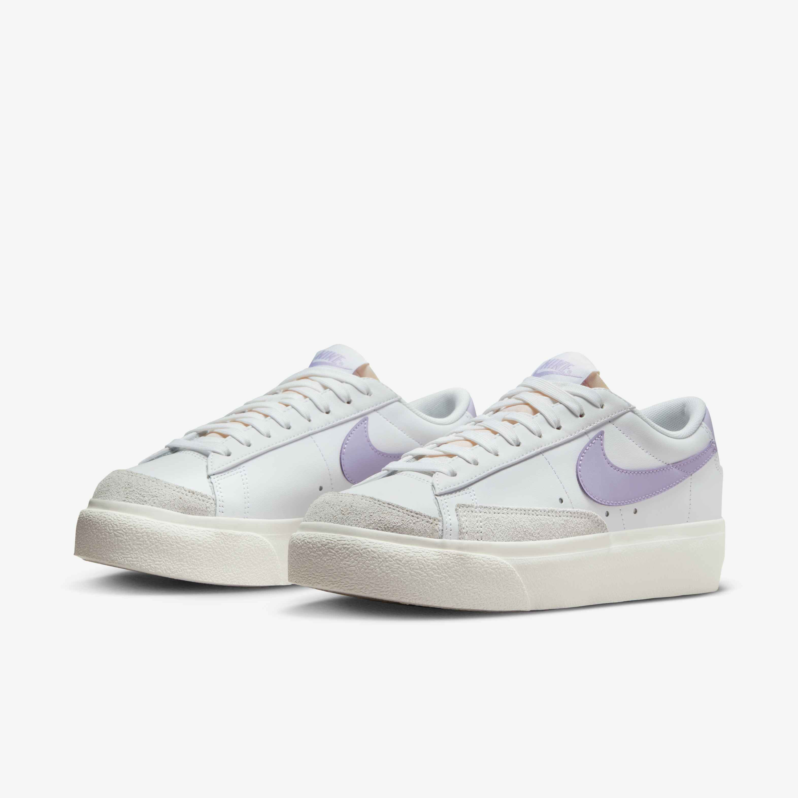 Nike Blazer Low Platform image number 5