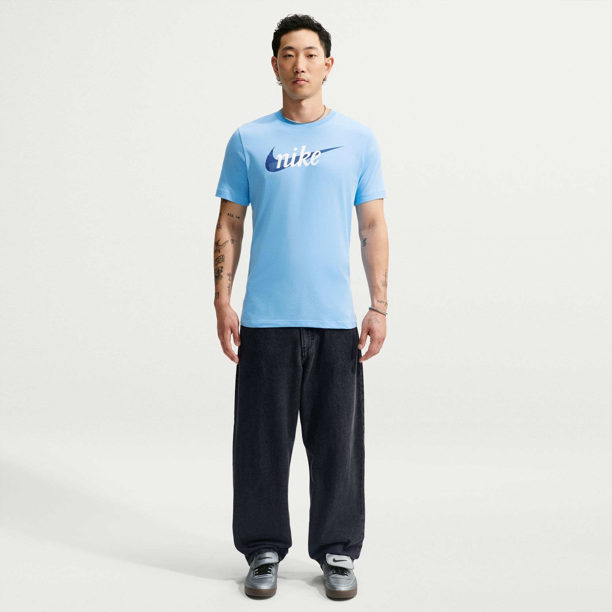 Nike Sportswear image number 0