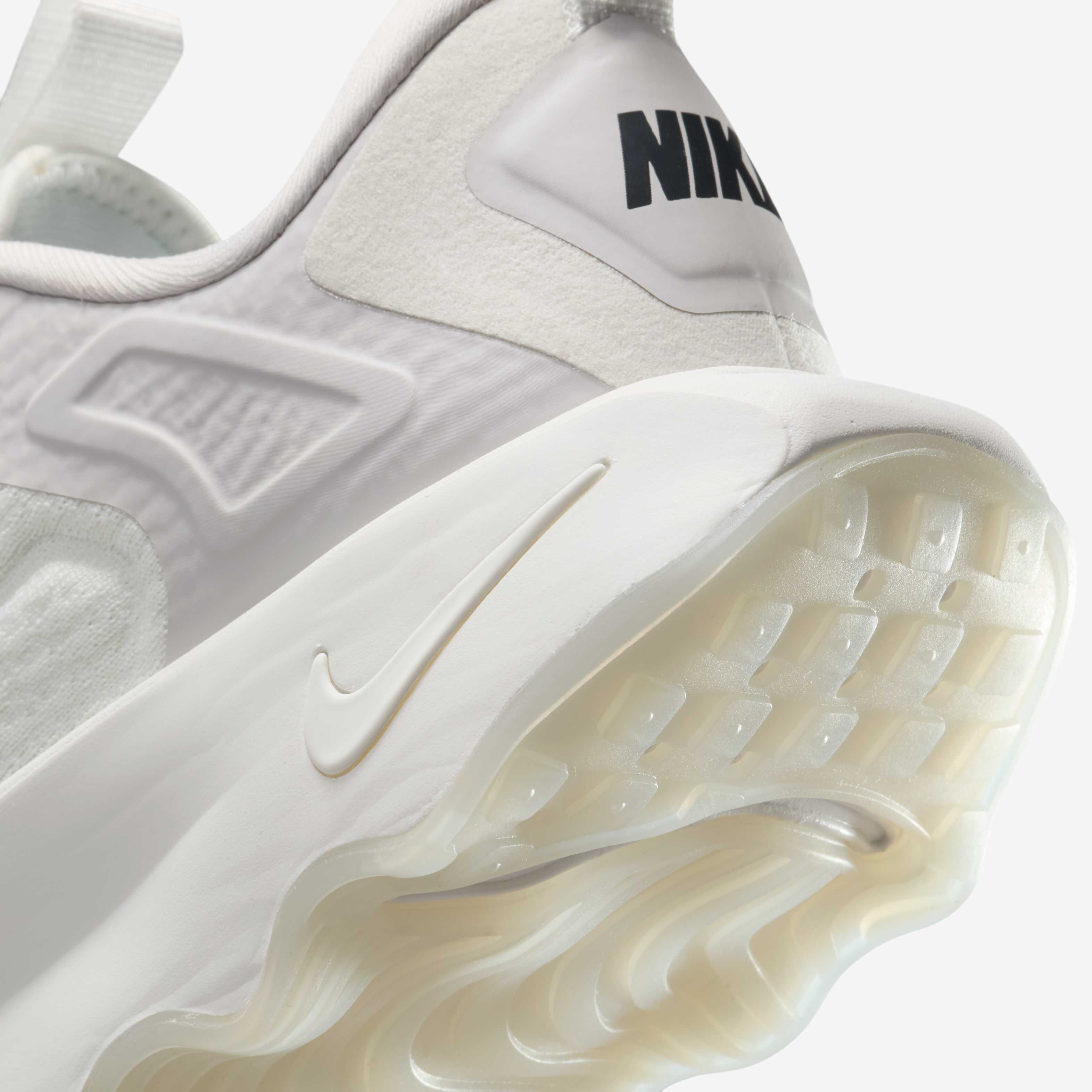 نايكي موتيفا اس بي image number 7