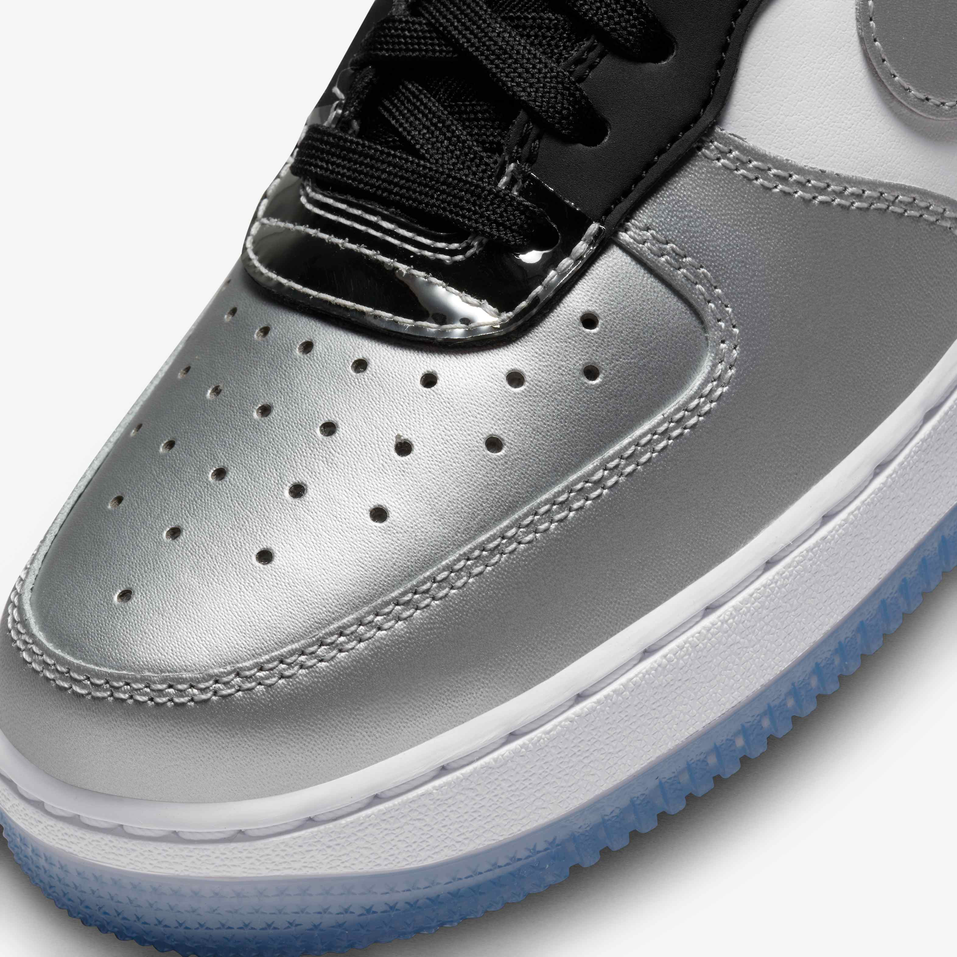 air force 1 07 trainers chrome metallic silver