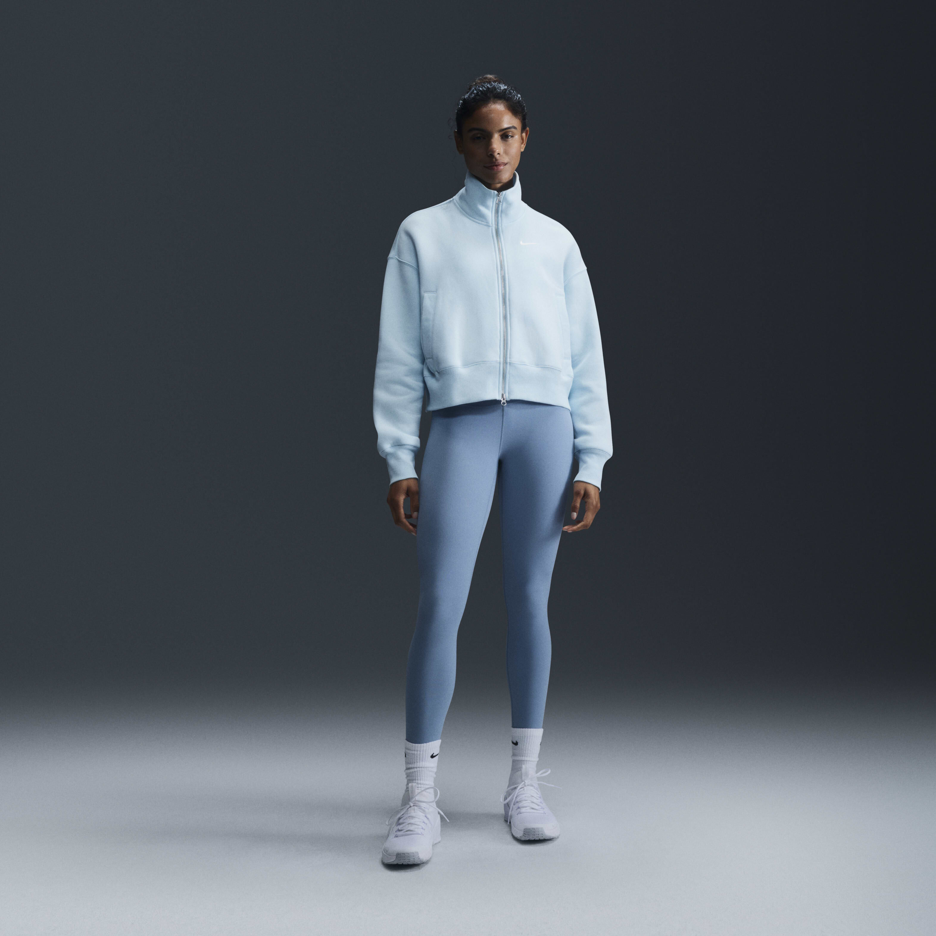 نايكي سبورتسوير فينكس فليس image number 3