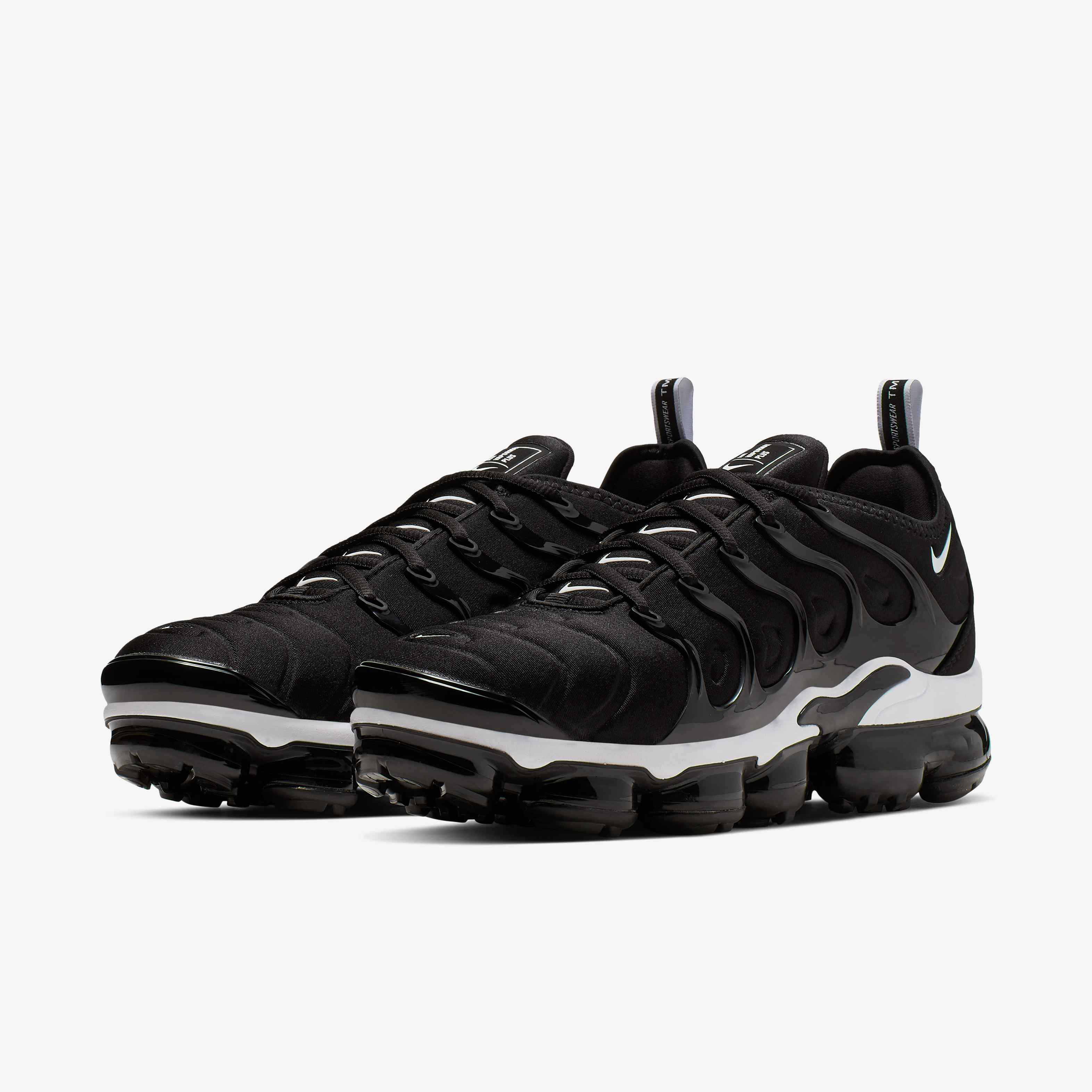 Nike Air VaporMax Plus image number 4