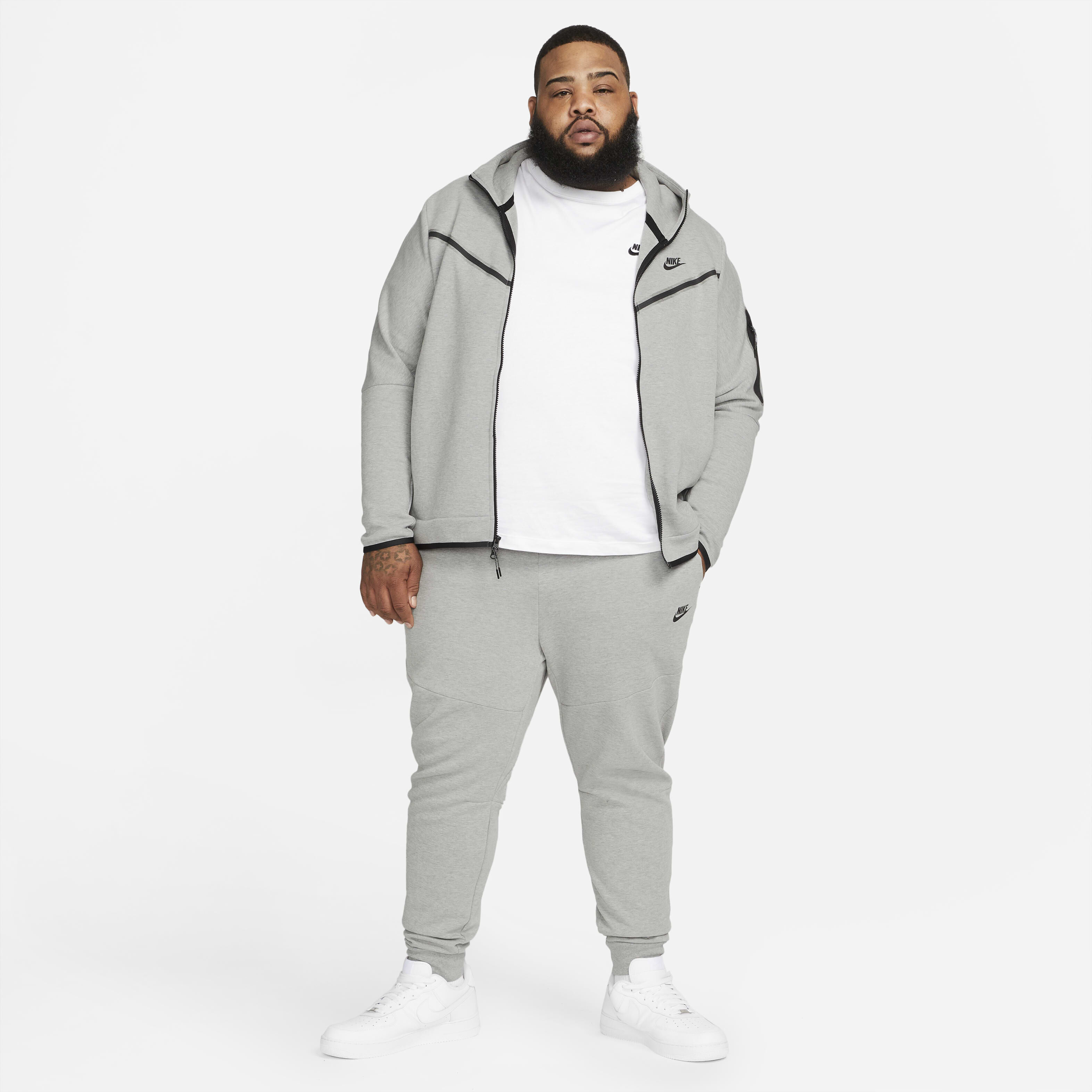 Nike Sportswear Tech Fleece image number 17