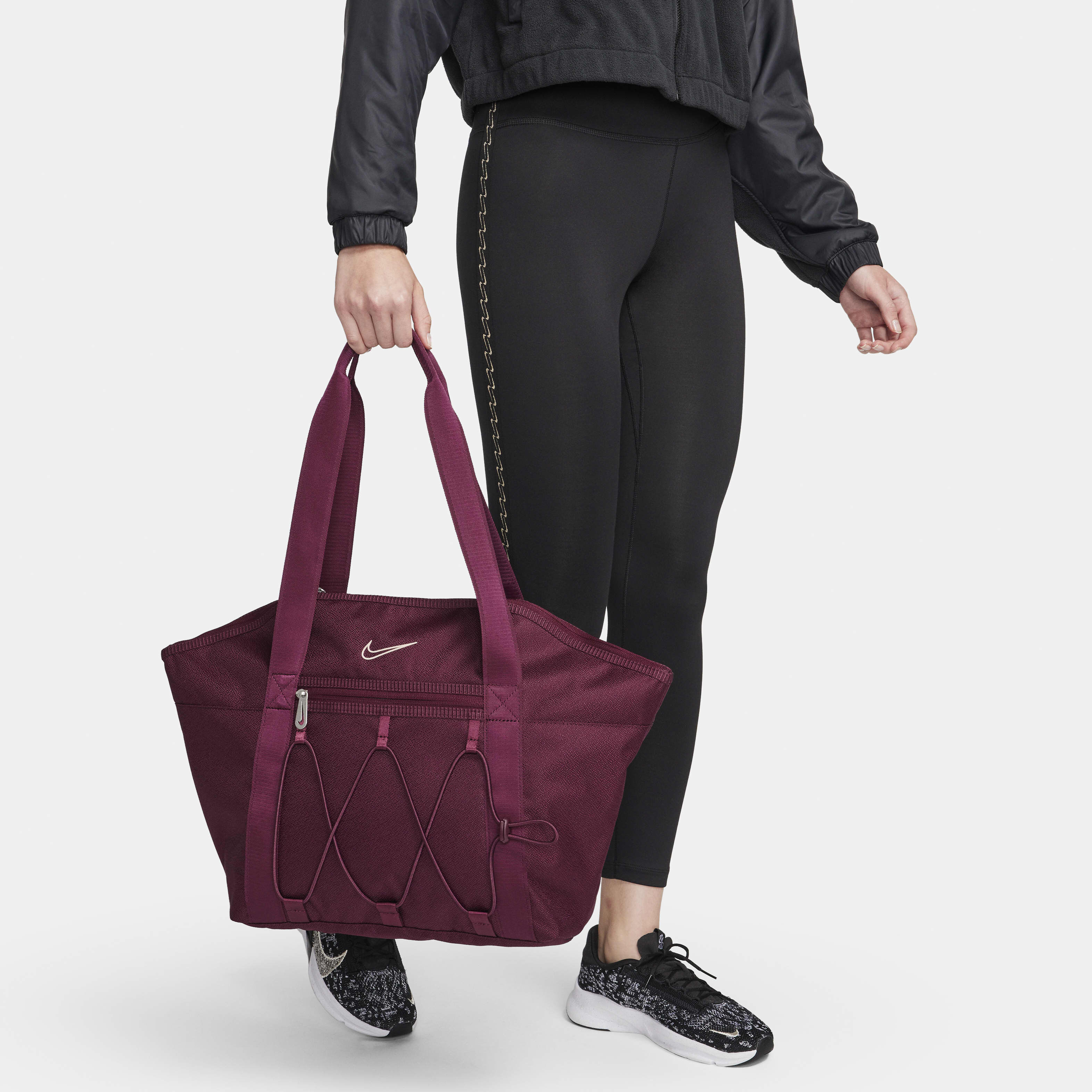 Buy Nike One Women s Training Tote Bag 18L Nike Kuwait Official