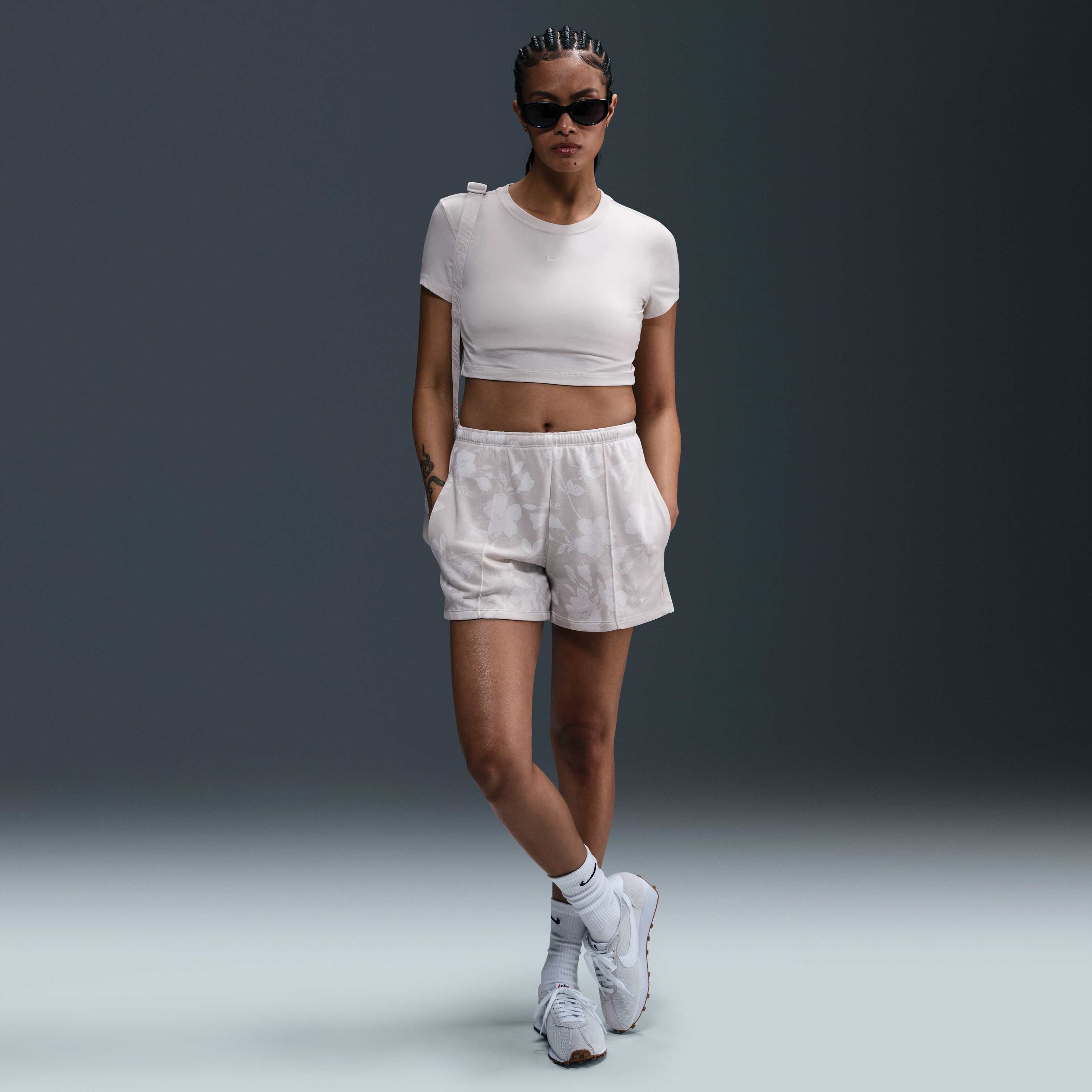 نايكي سبورتسوير تشيل تيري image number 0