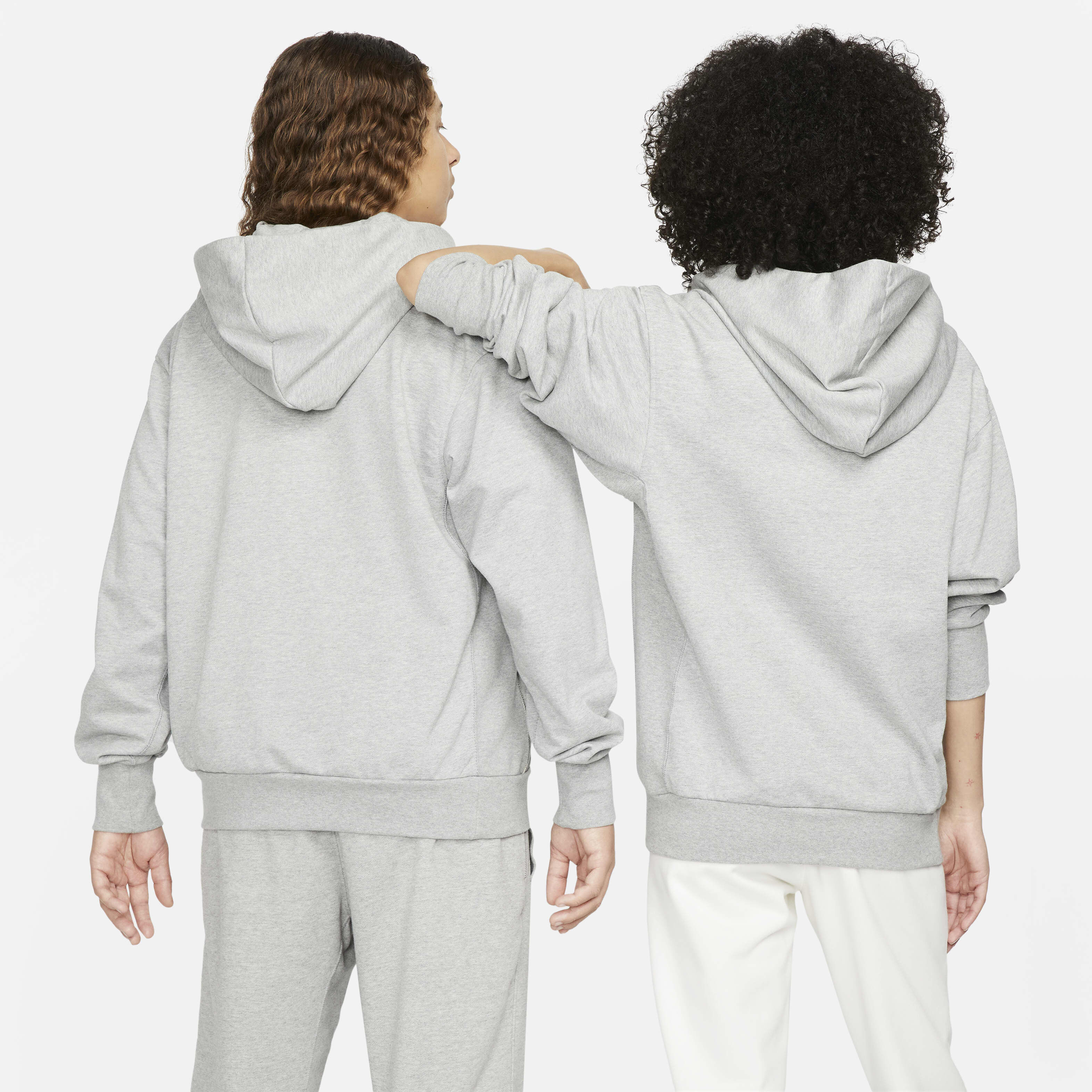 Nike Standard Issue image number 1