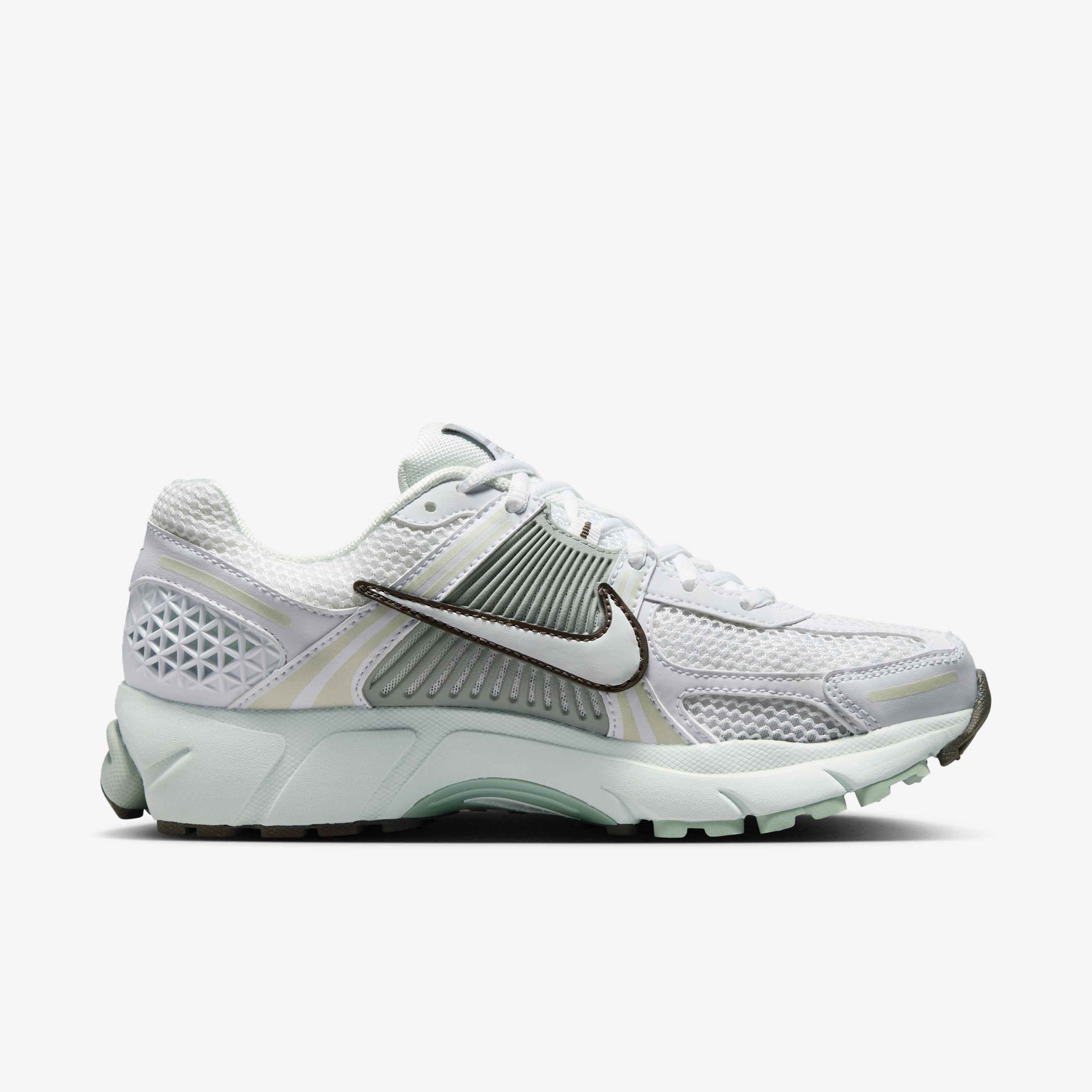 Nike Zoom Vomero 5 image number 2