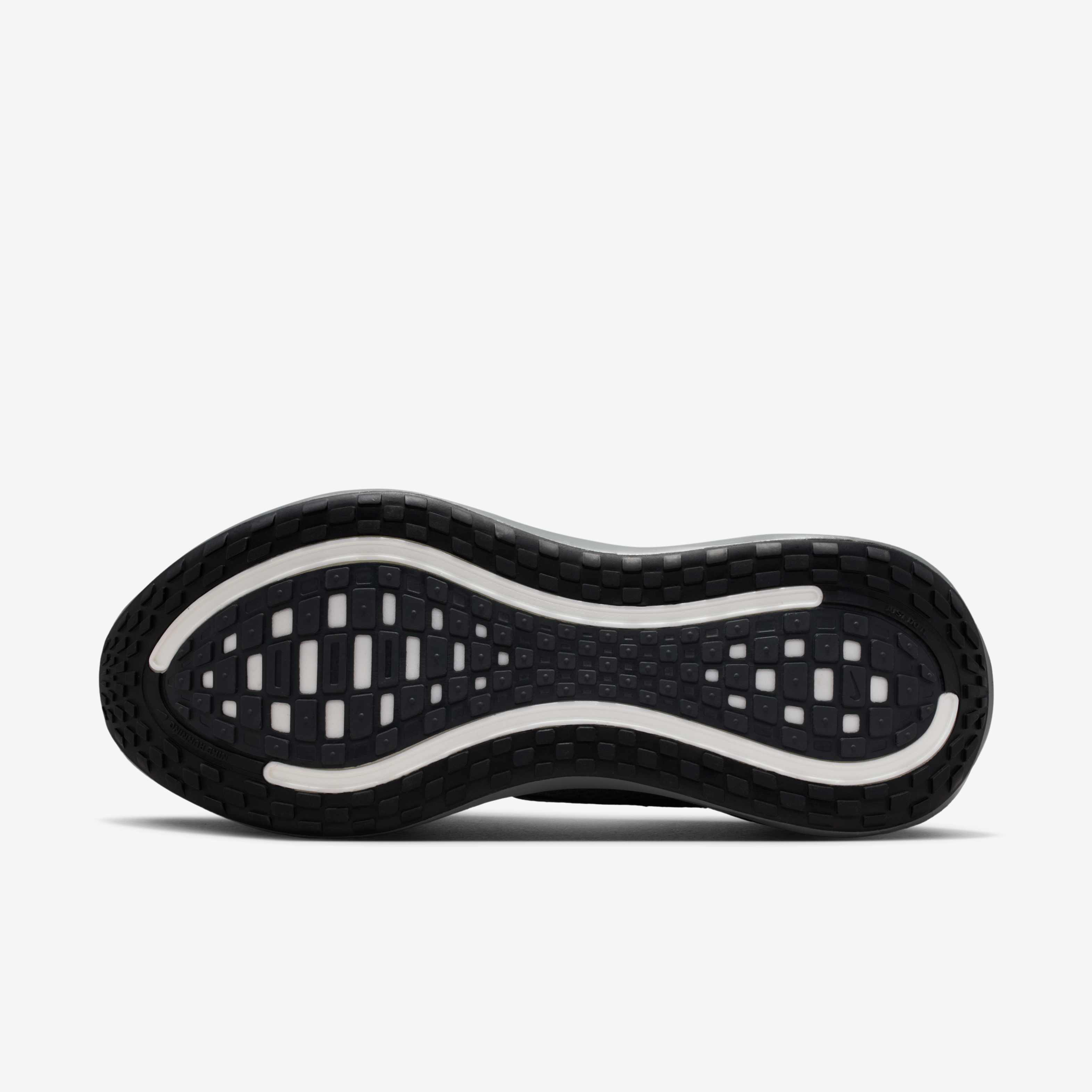 نايكي فوميرو بلس image number 1