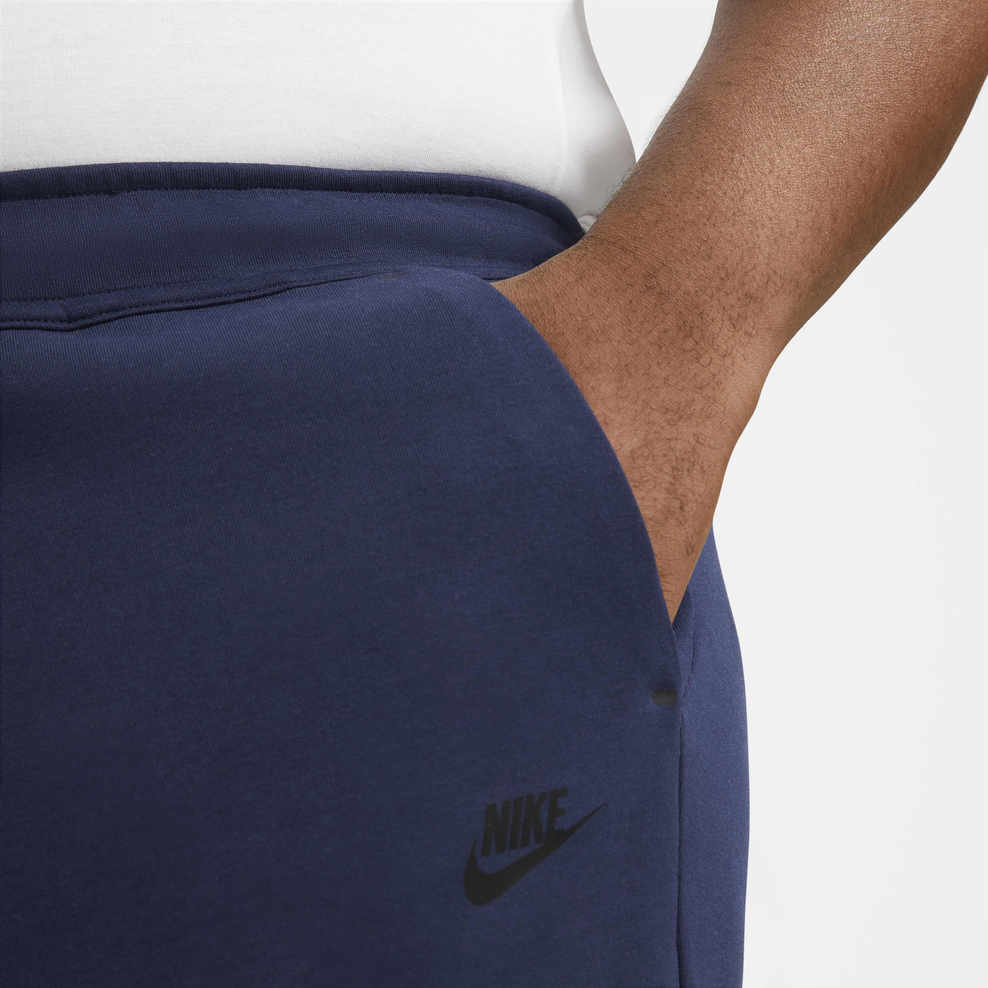 Nike Sportswear Tech Fleece image number 5